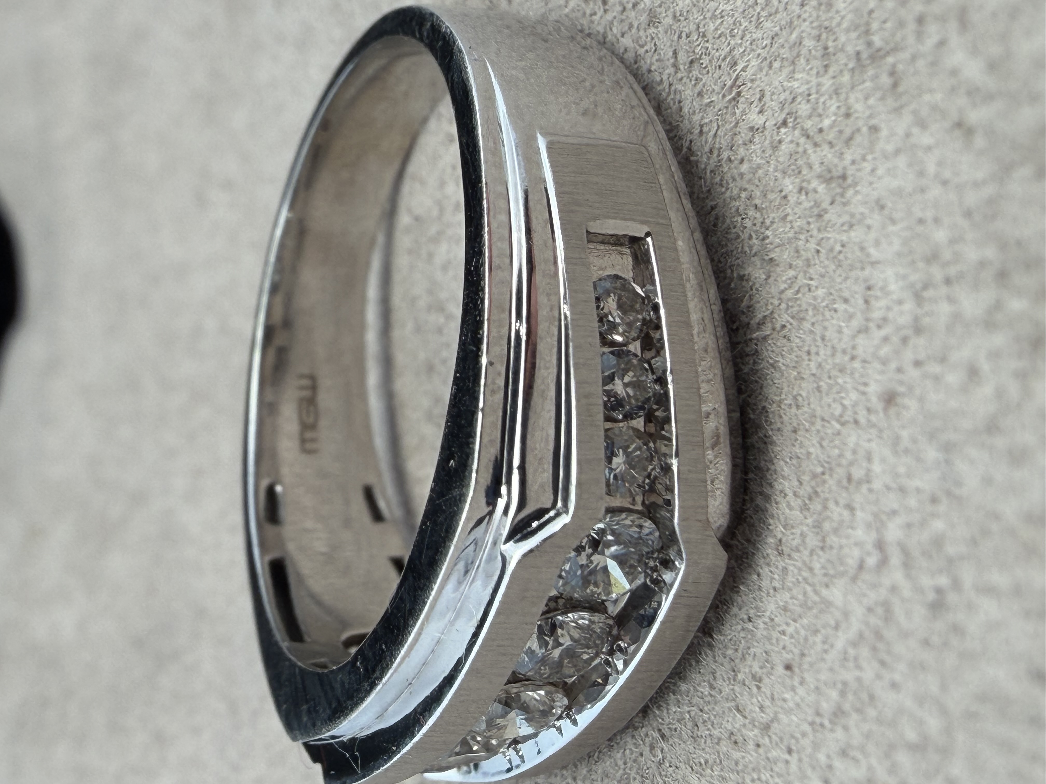 10k White Gold Men's Diamond Ring