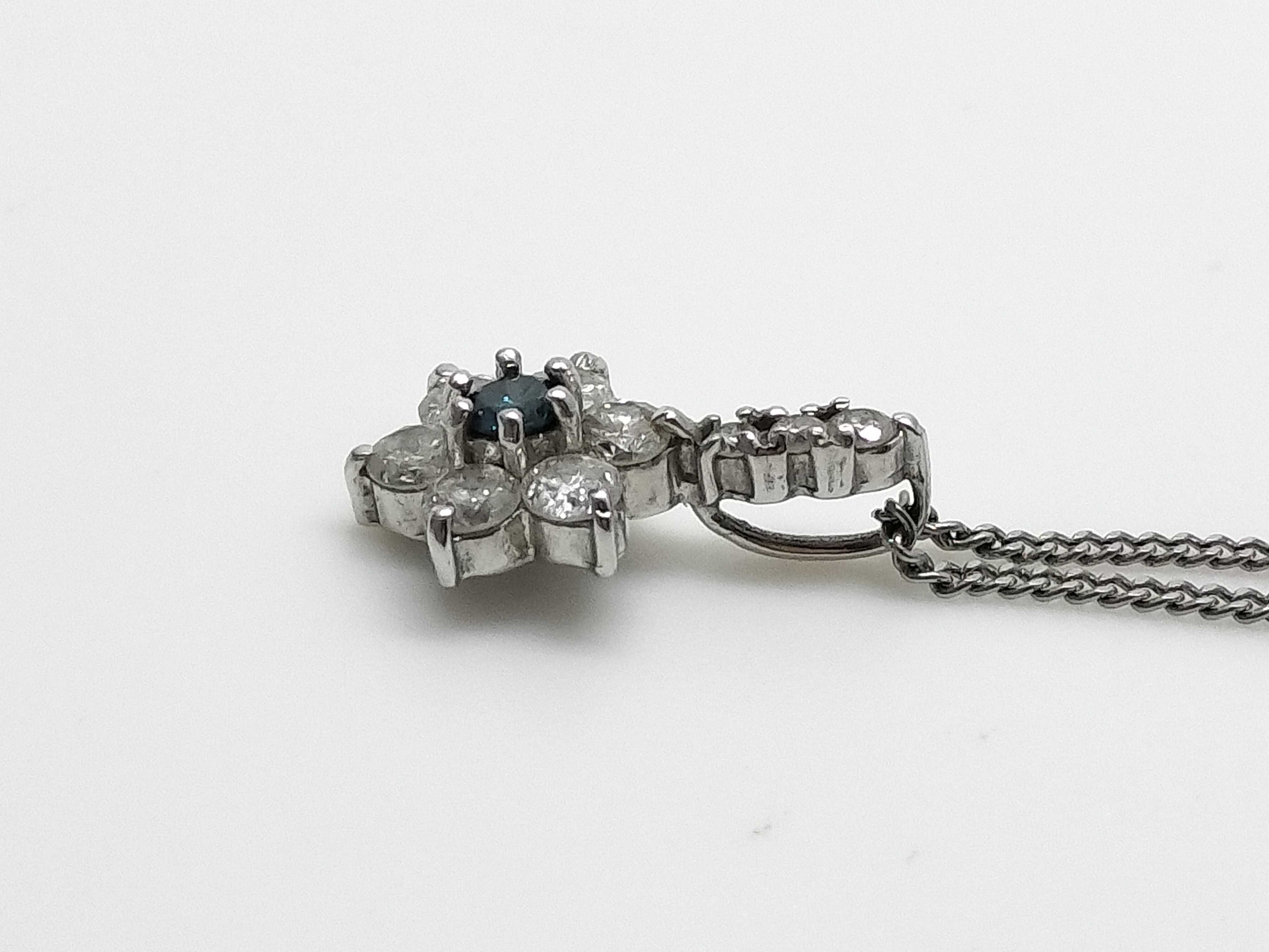 0.53 Carat Blue and White Diamond Flower Pendant Necklace in 18K White Gold and Pt850 Platinum