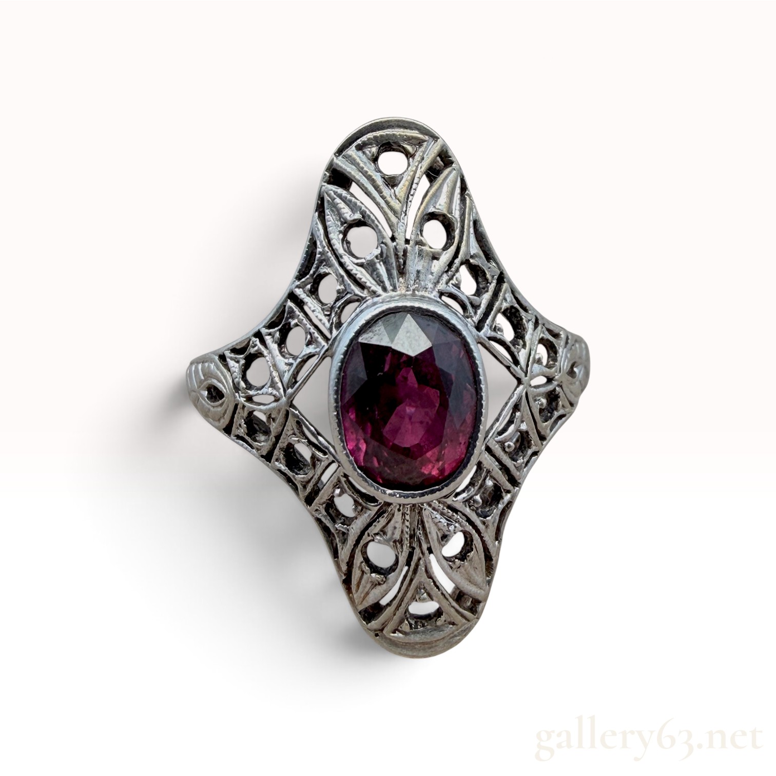 Art Deco 18k White Gold Ruby Ring