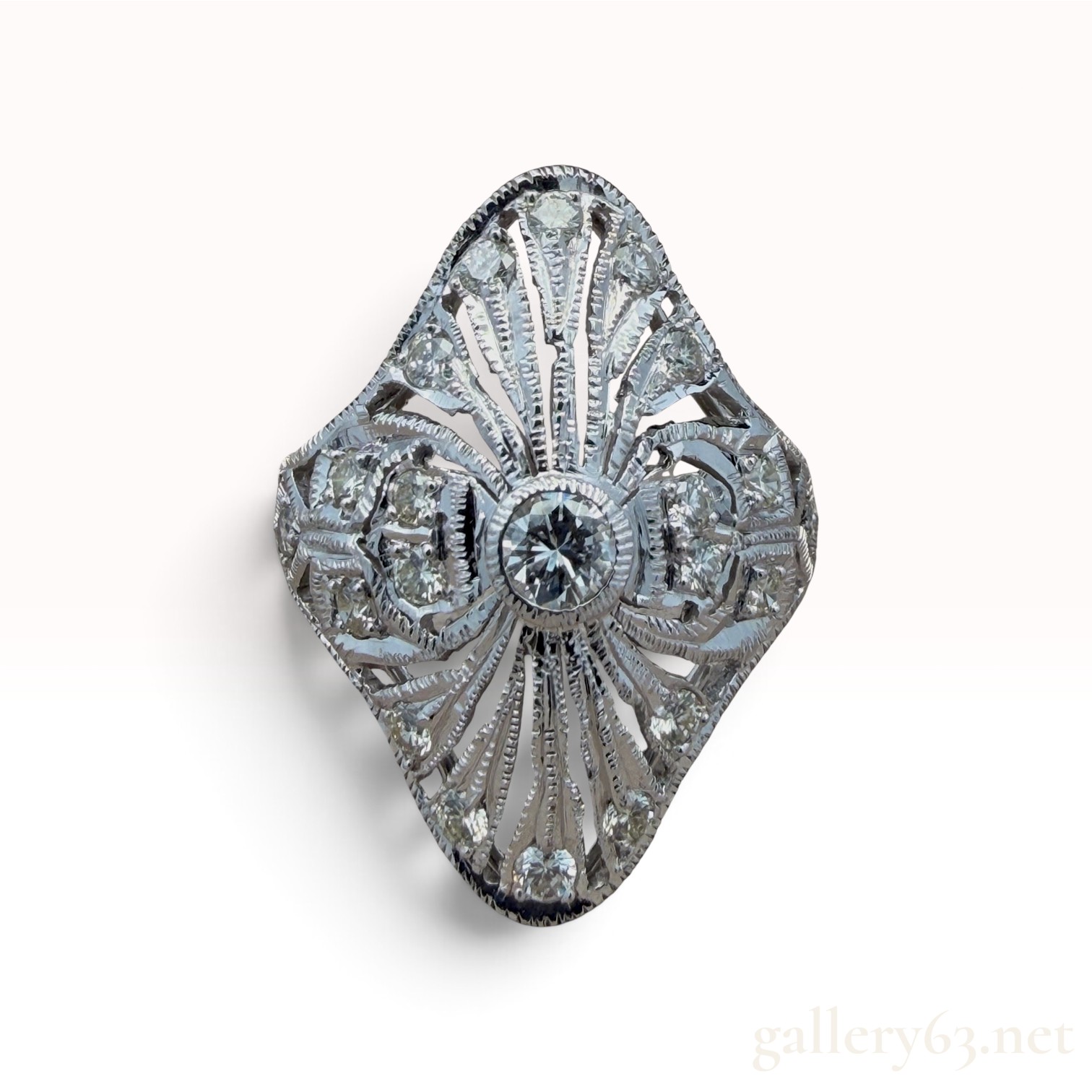 18k White Gold Filigree Diamond Ring