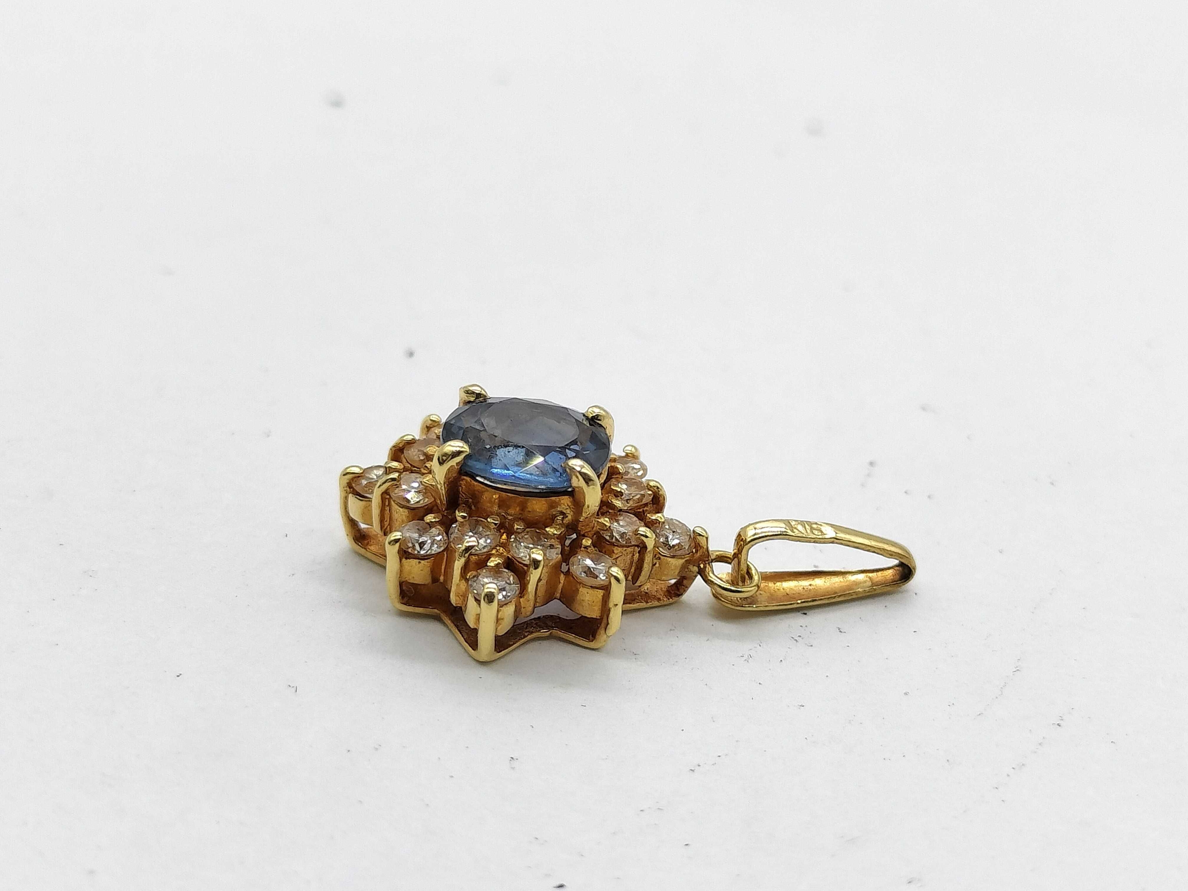 18K Yellow Gold Blue Sapphire and Diamond Cluster Pendant