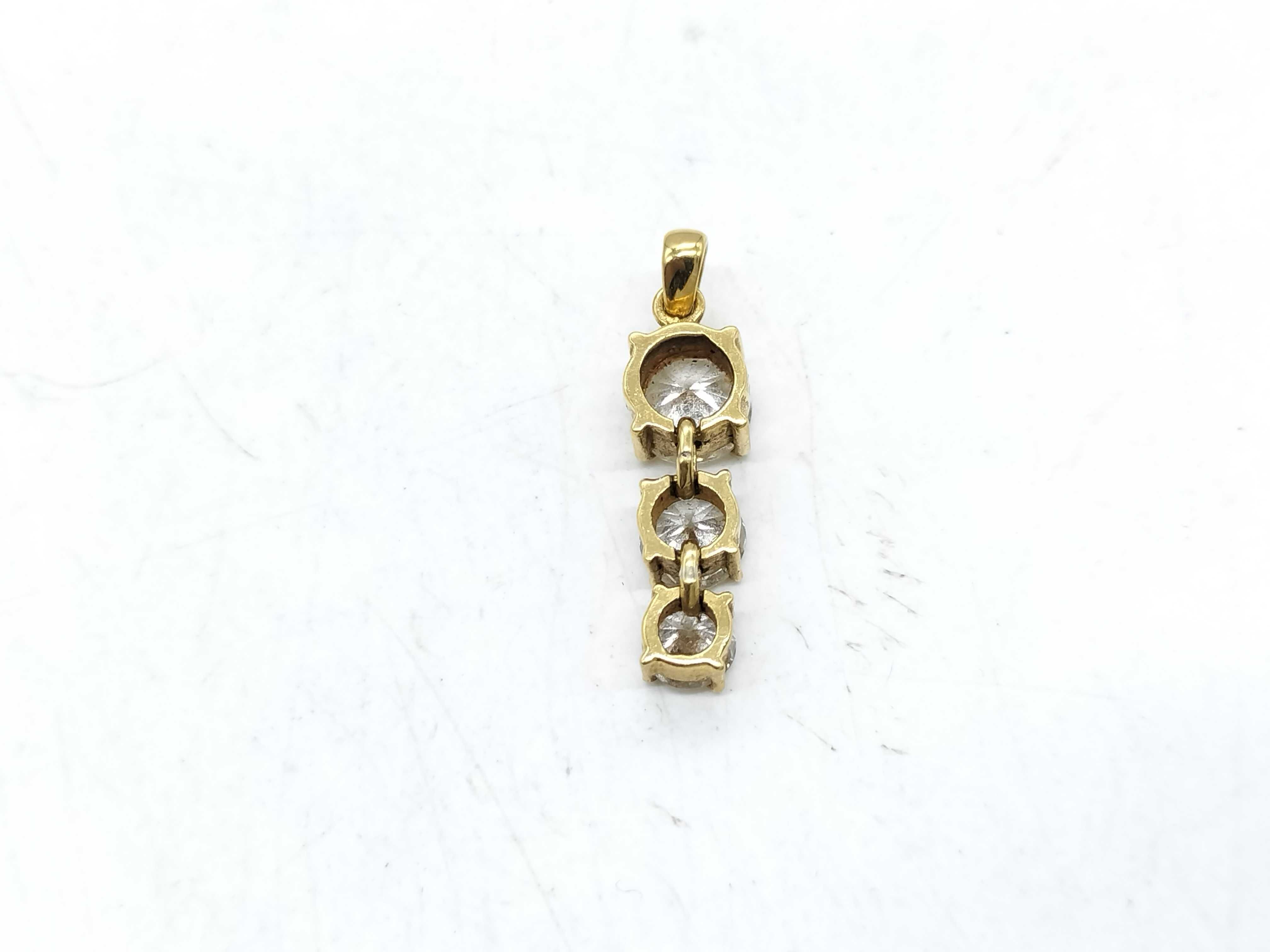 1.00 Carat Three Stone Graduated Diamond Journey Pendant in 18K Yellow Gold