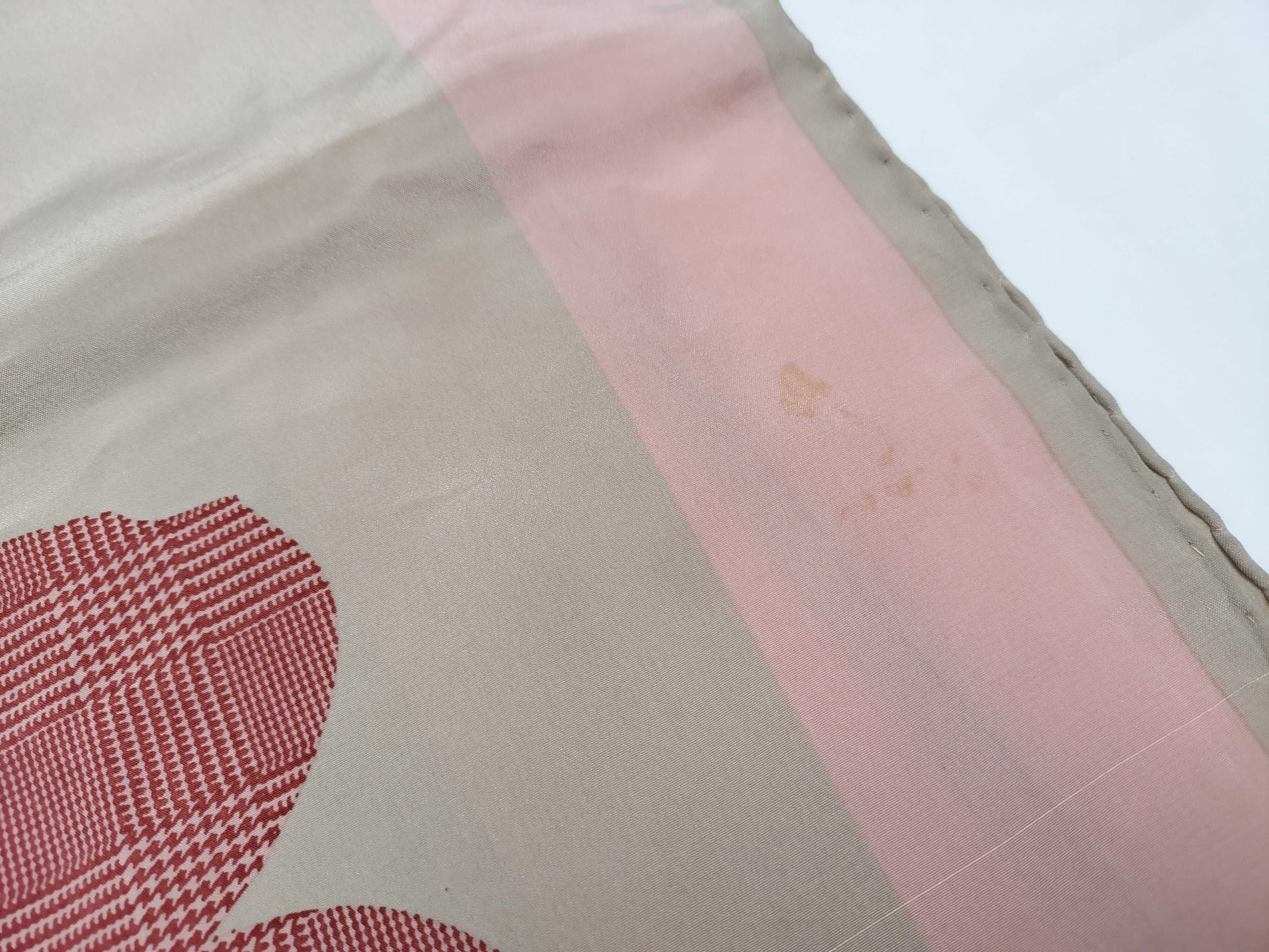 Vintage Gucci Wide Silk Scarf/foulard in Floral and Equestrian Motif