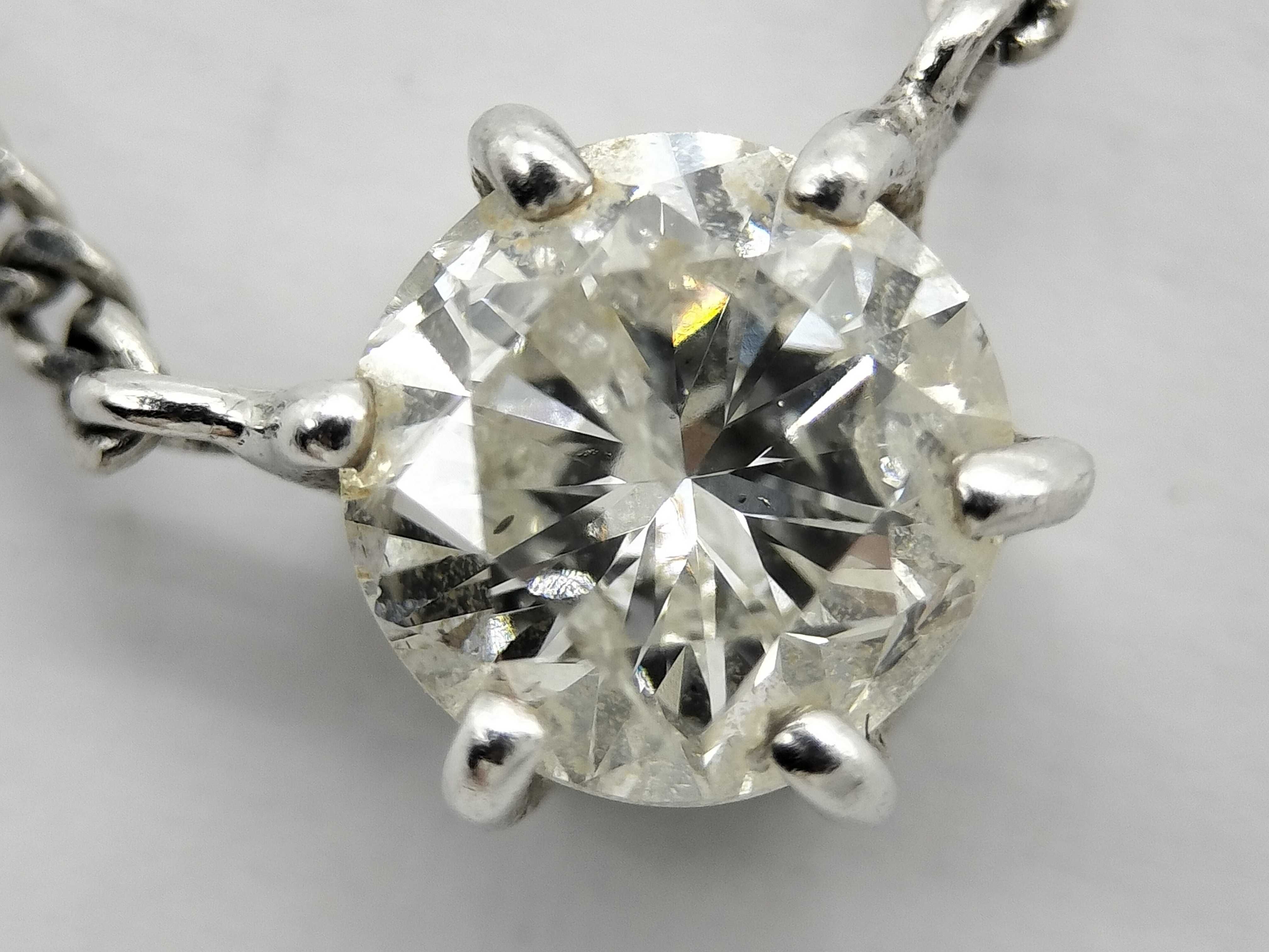 1.03 Carat Diamond and Pt850 Platinum Solitaire Pendant Necklace