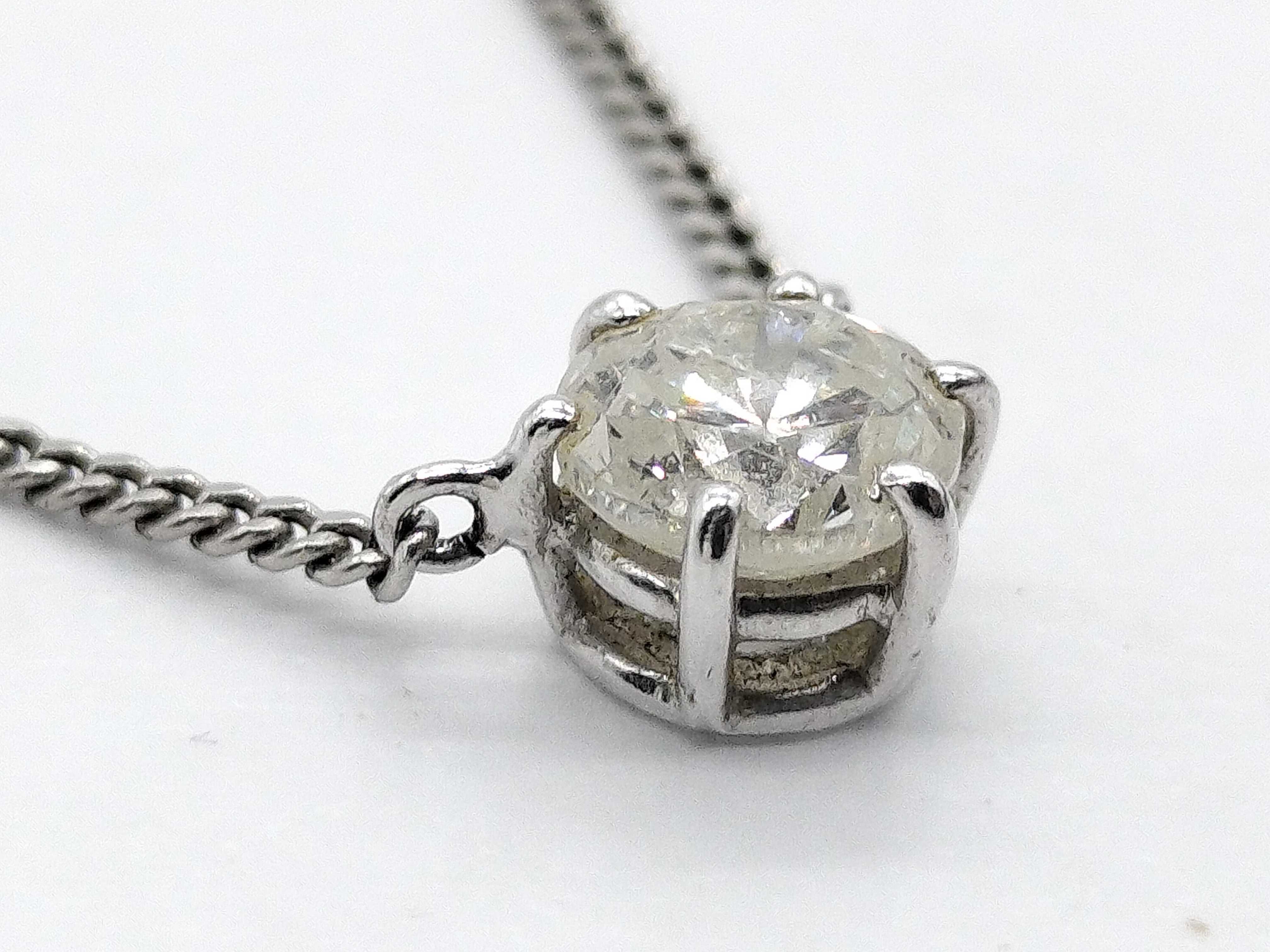 1.03 Carat Diamond and Pt850 Platinum Solitaire Pendant Necklace