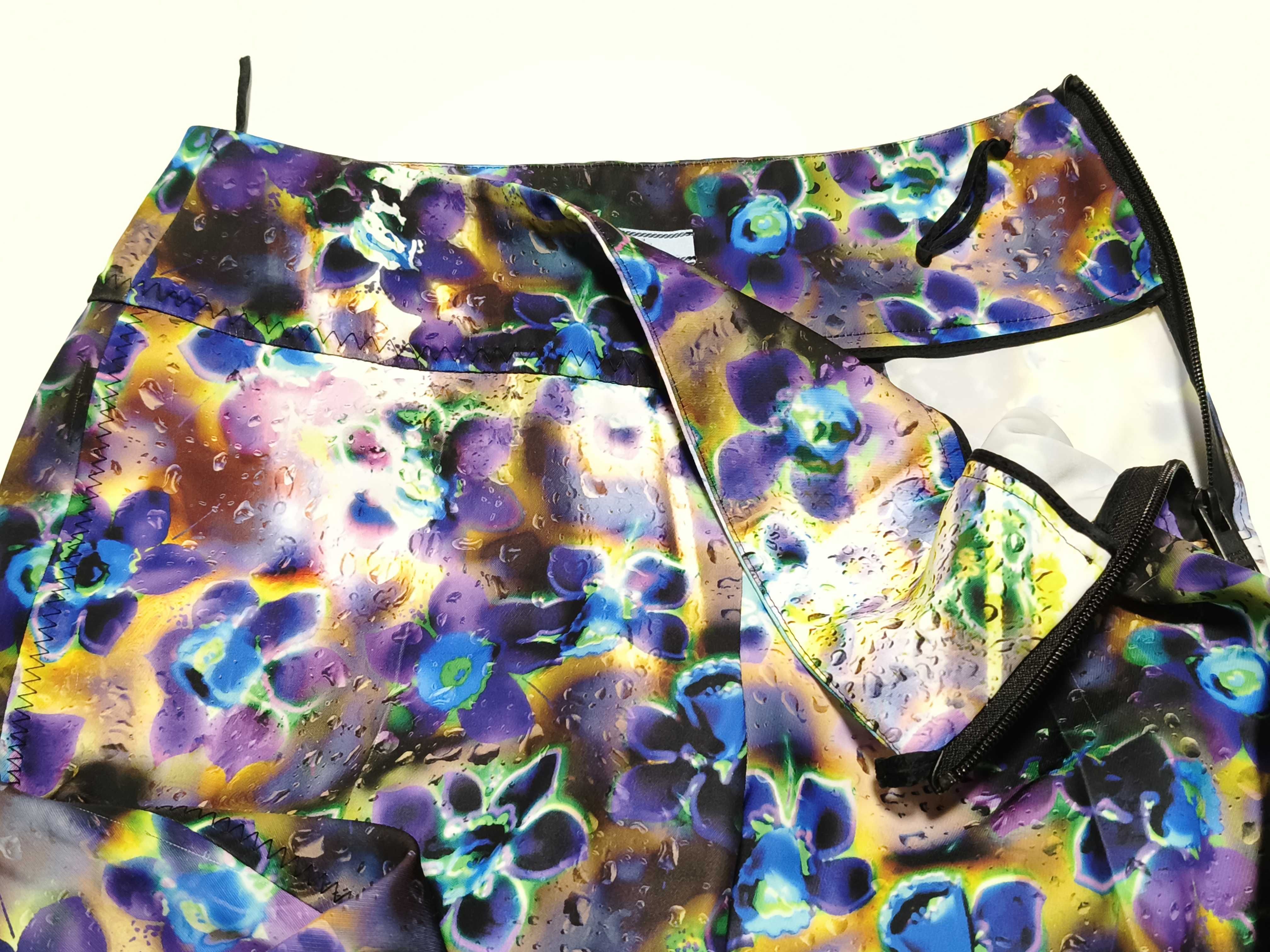 Prada SS18 Liquid Daisy Print Cropped Trousers