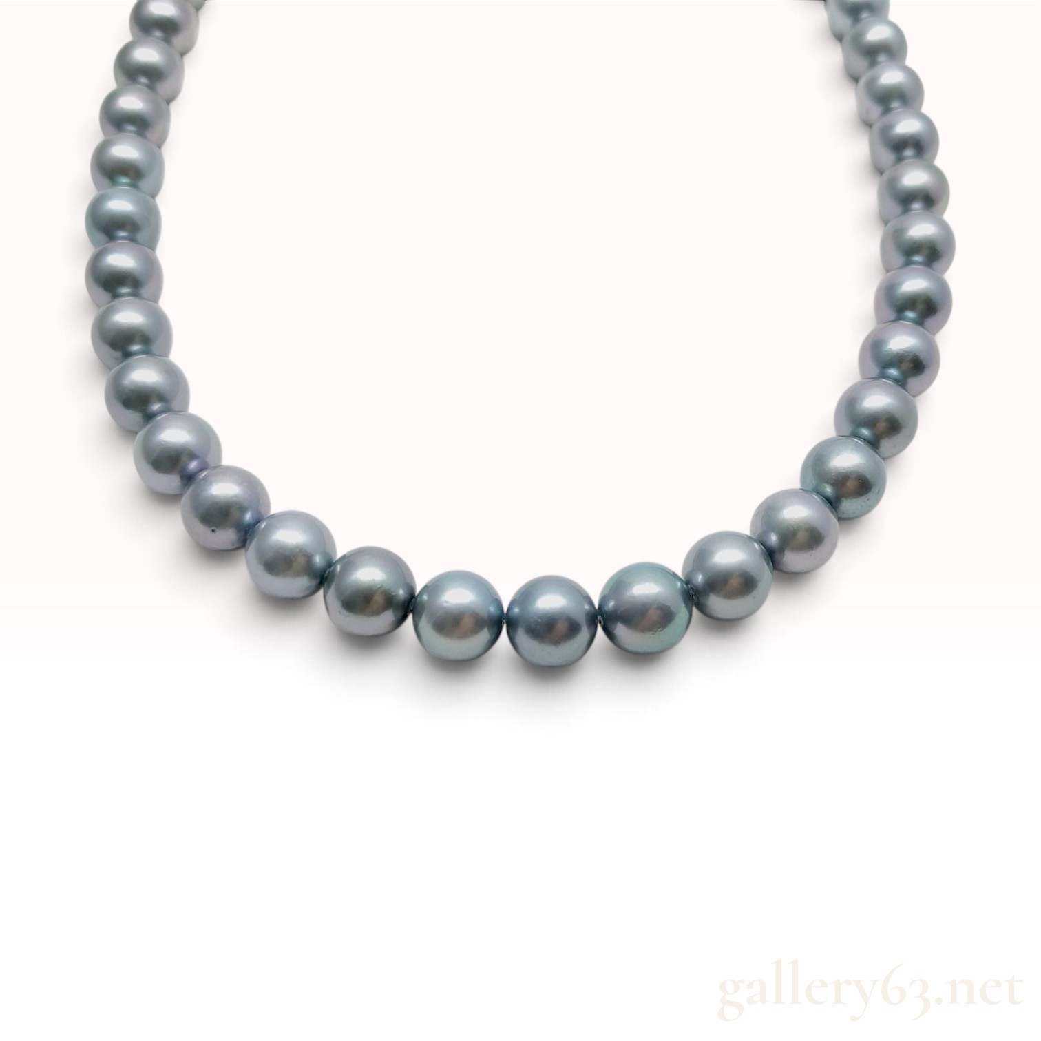 Silver and 8.0-9.0mm Silver-Gray Cultured Pearl Necklace