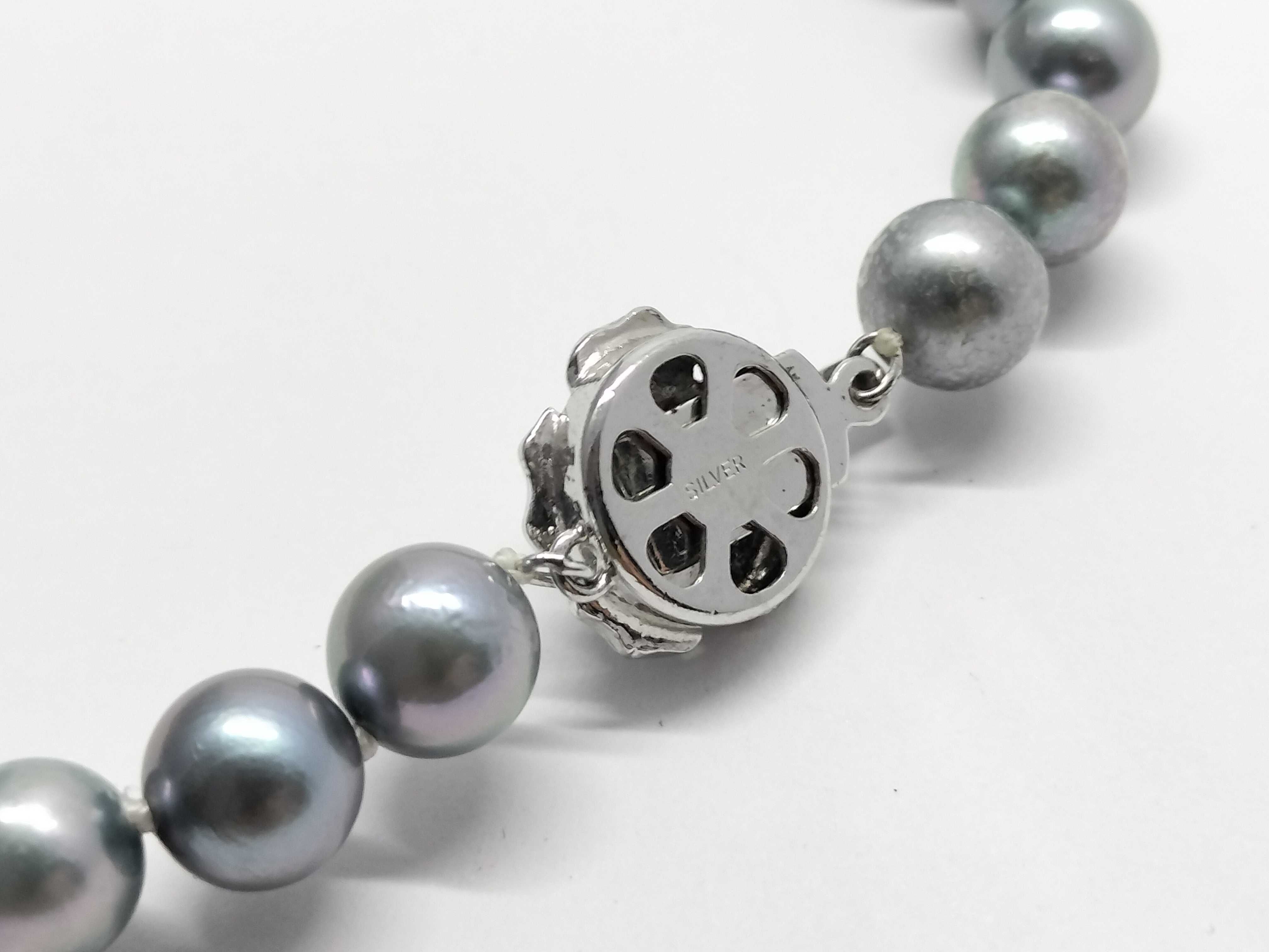 Silver and 8.0-9.0mm Silver-Gray Cultured Pearl Necklace