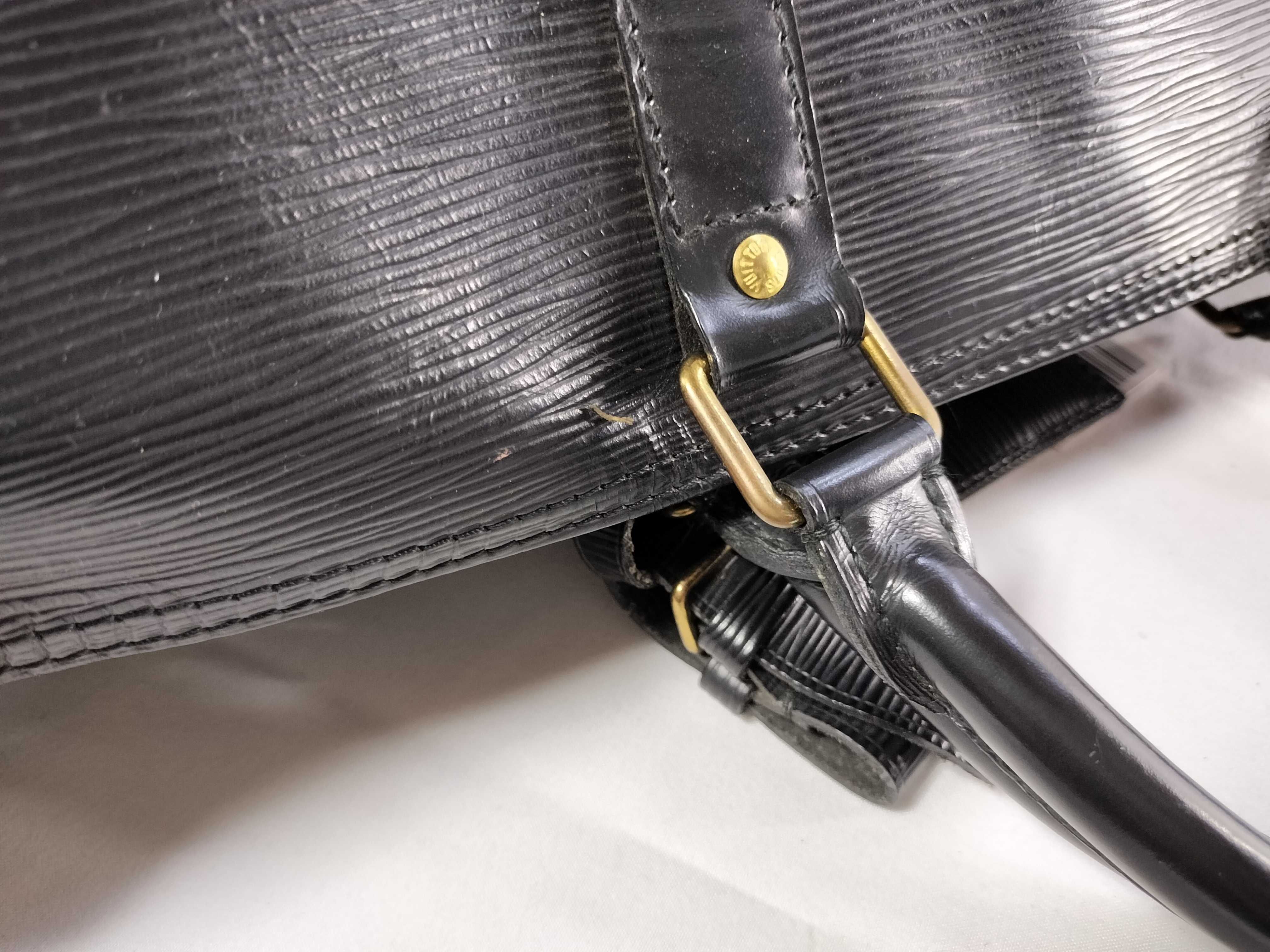 Louis Vuitton Keepall 50 Black Epi Leather Travel Bag