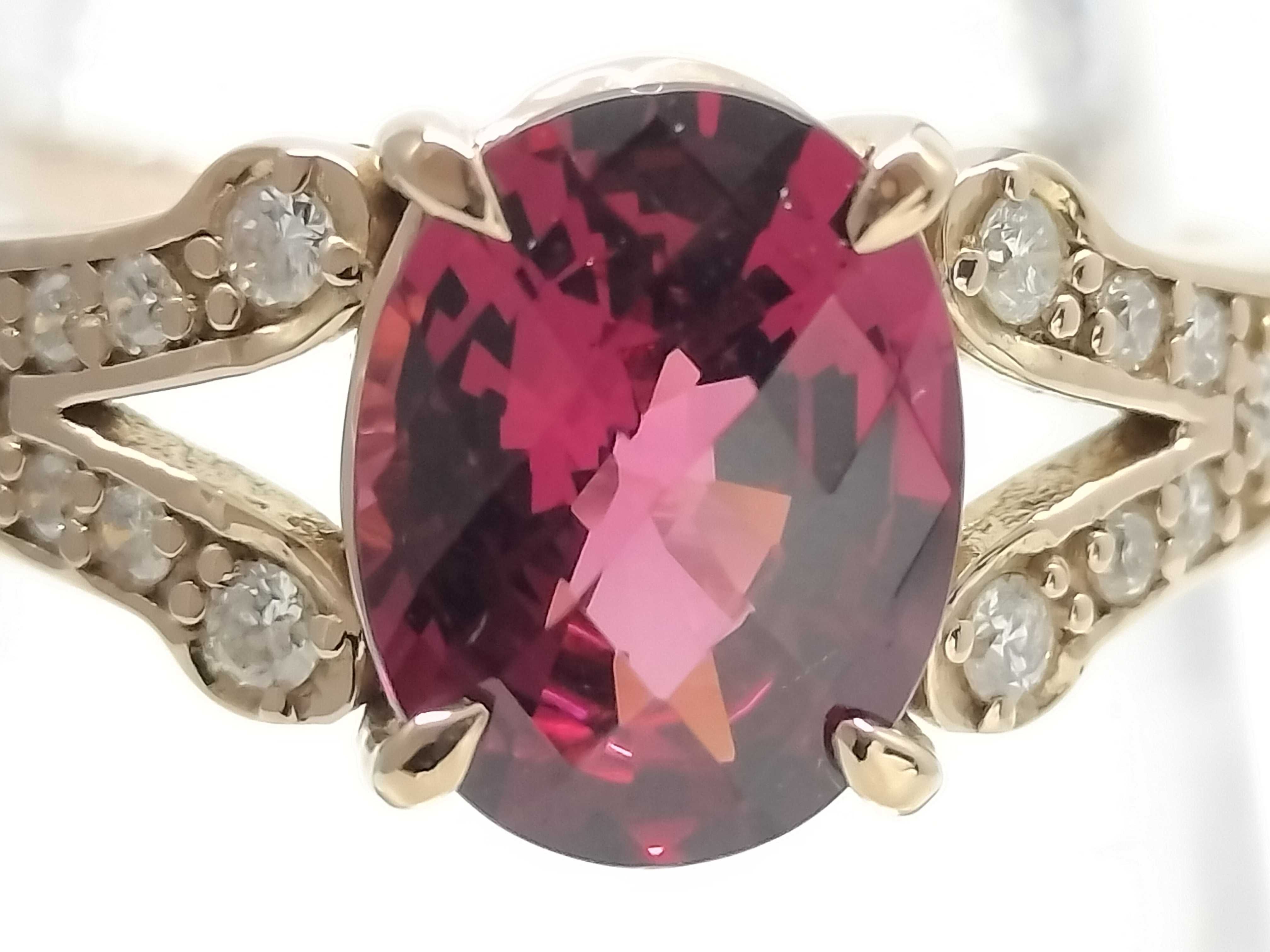 18K Yellow Gold 2.10ct Rhodolite Garnet and 0.23ctw Natural Diamond Ring Size 7