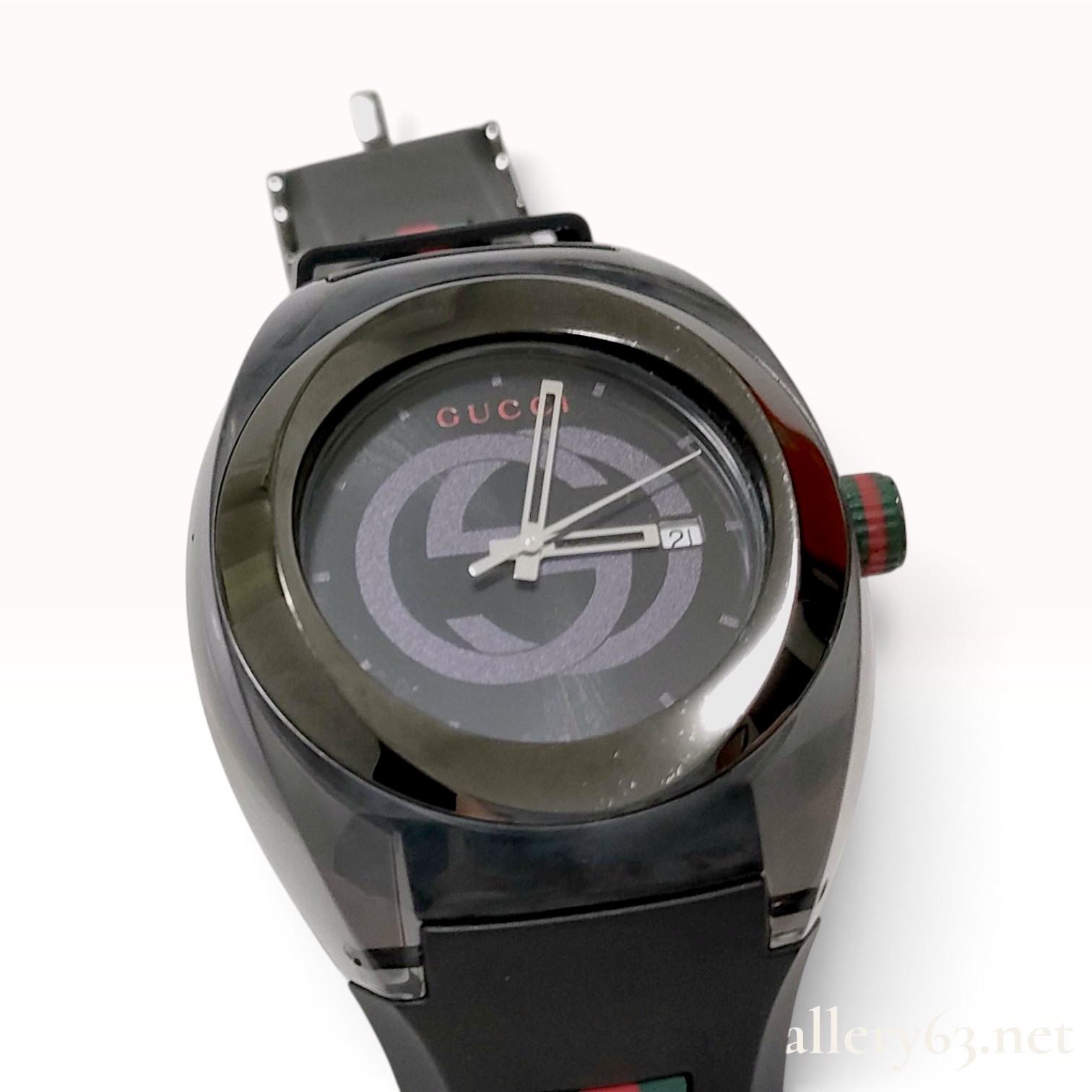Gucci Sync 137.1 Black Resin and Rubber Wristwatch