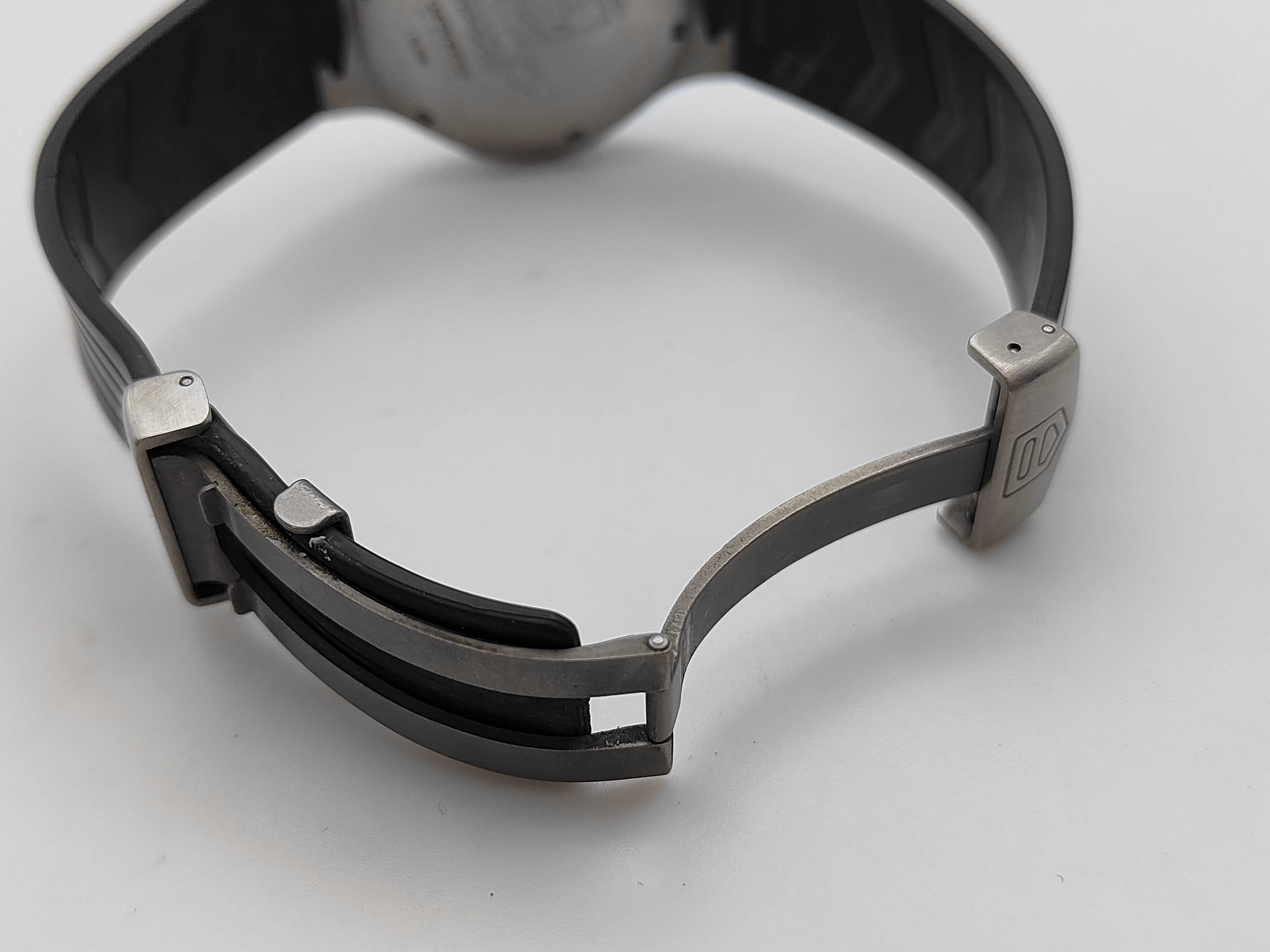 Circa 2001 TAG Heuer Kirium McLaren MP4-16 Titanium Chronograph Wristwatch with Card