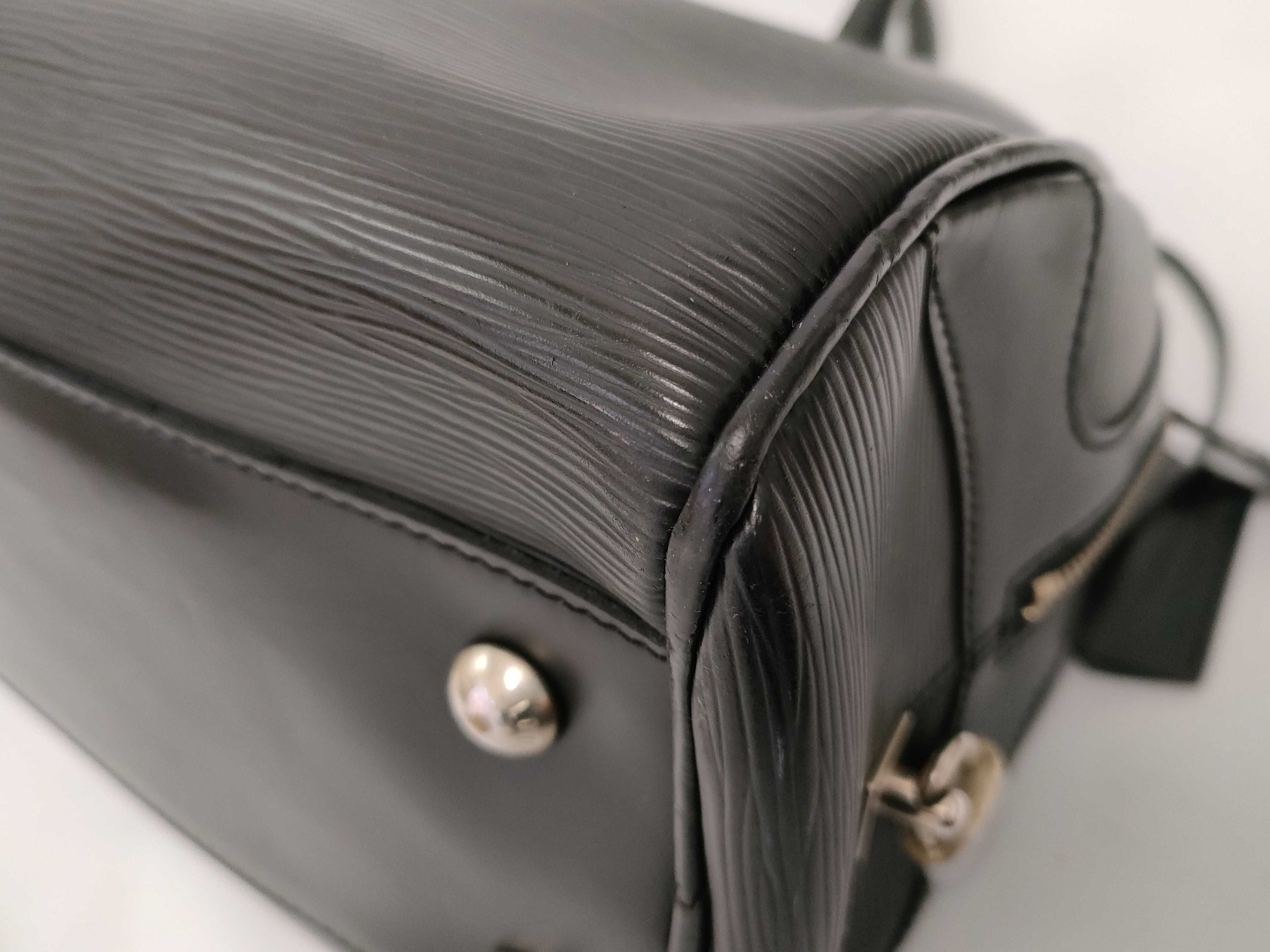Louis Vuitton Montaigne Bowling GM Noir Epi Leather Handbag