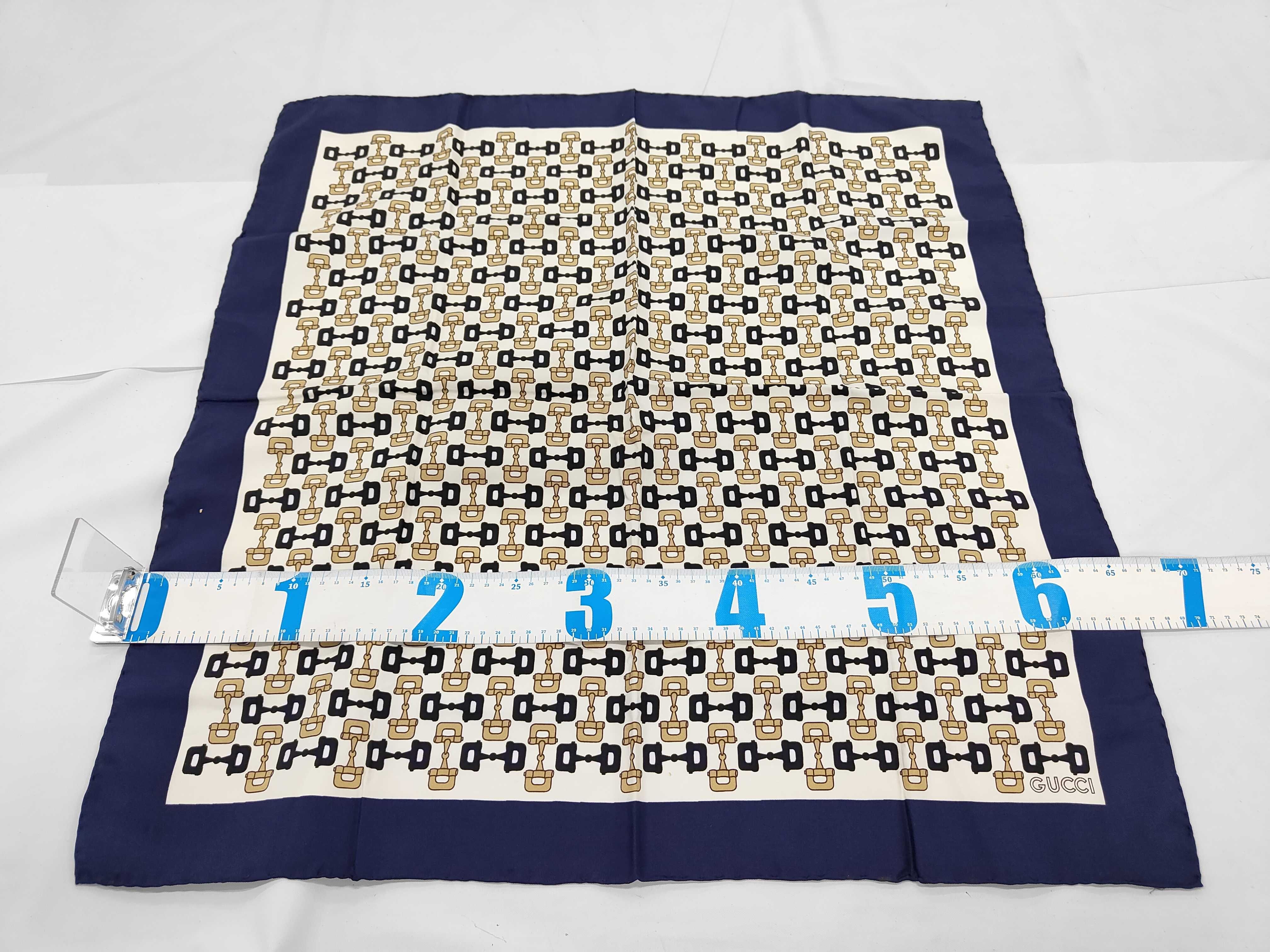 Vintage Gucci Horsebit Motif Navy and Cream Silk Scarf 67 cm
