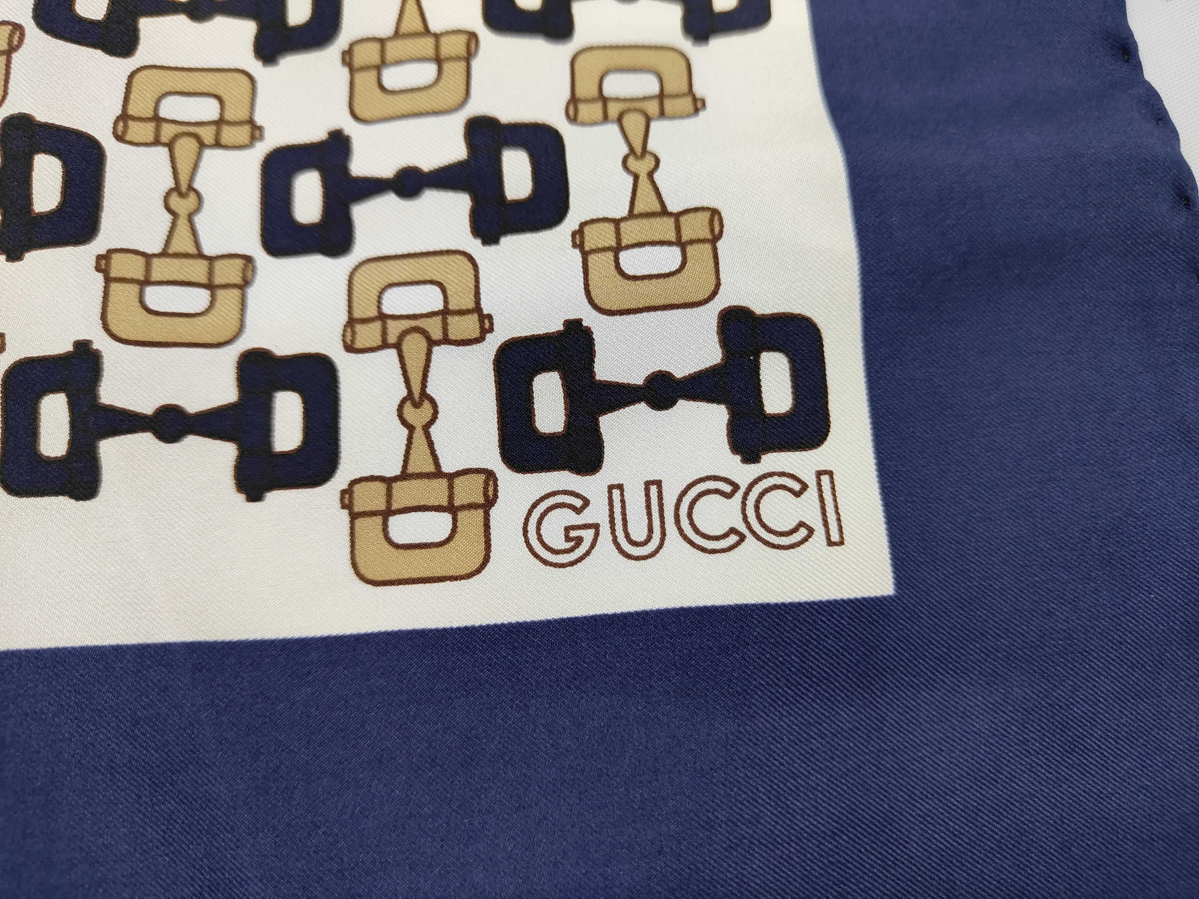 Vintage Gucci Horsebit Motif Navy and Cream Silk Scarf 67 cm