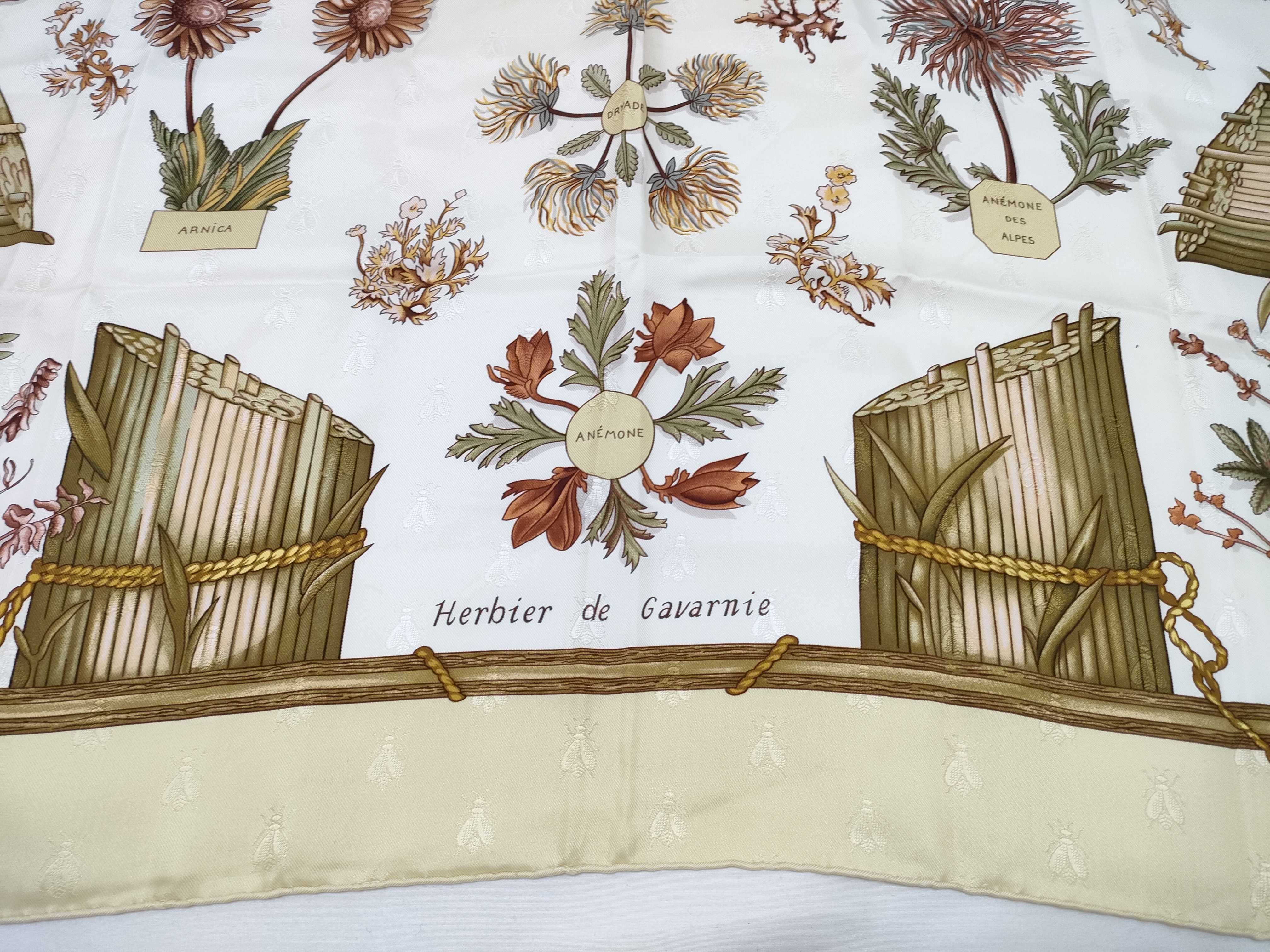 Vintage Hermes Herbier de Gavarnie (Gavarnie Herbarium) Cream Silk Carre 90
