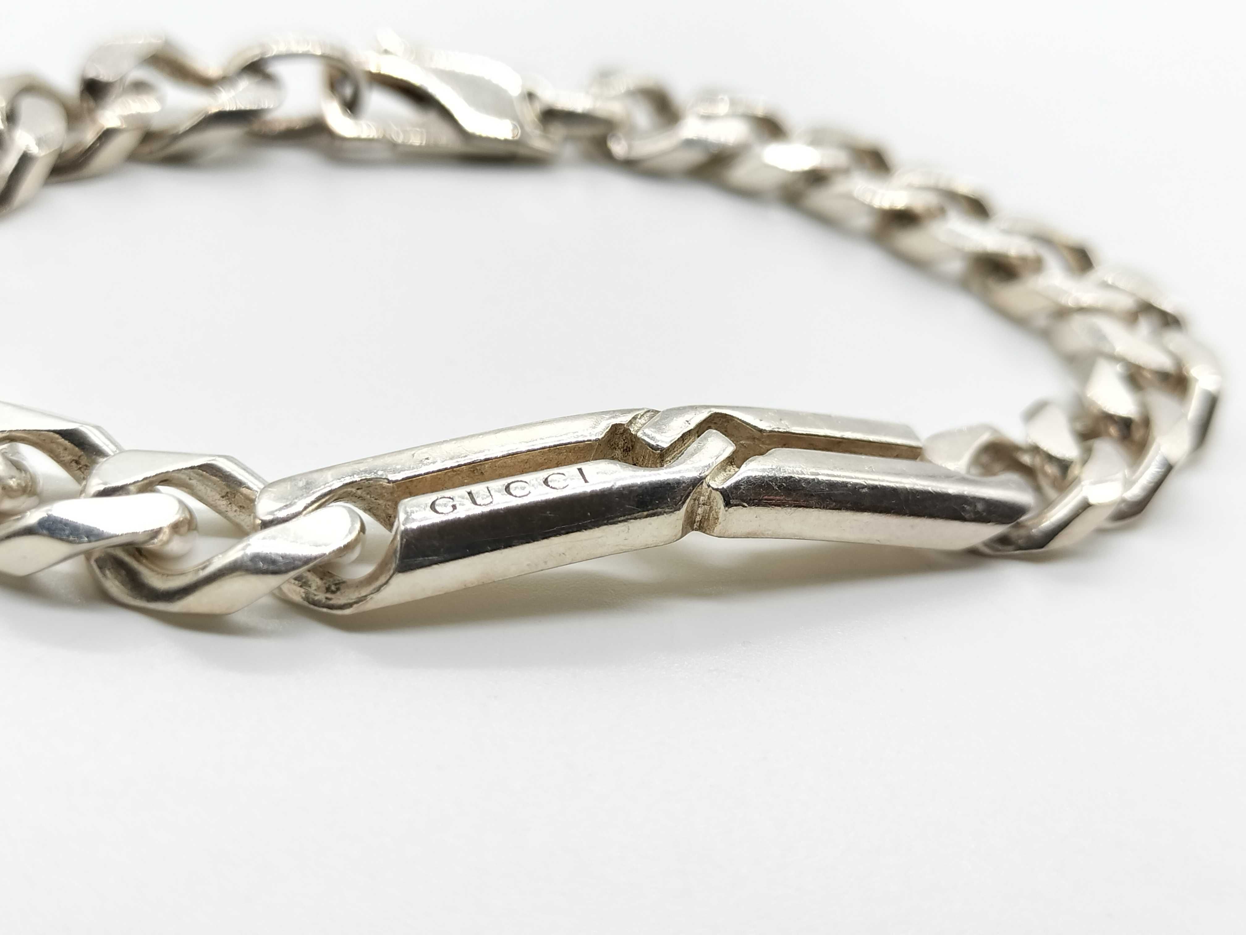 Gucci Infinity Knot Sterling Silver Curb Link Bracelet Size 18