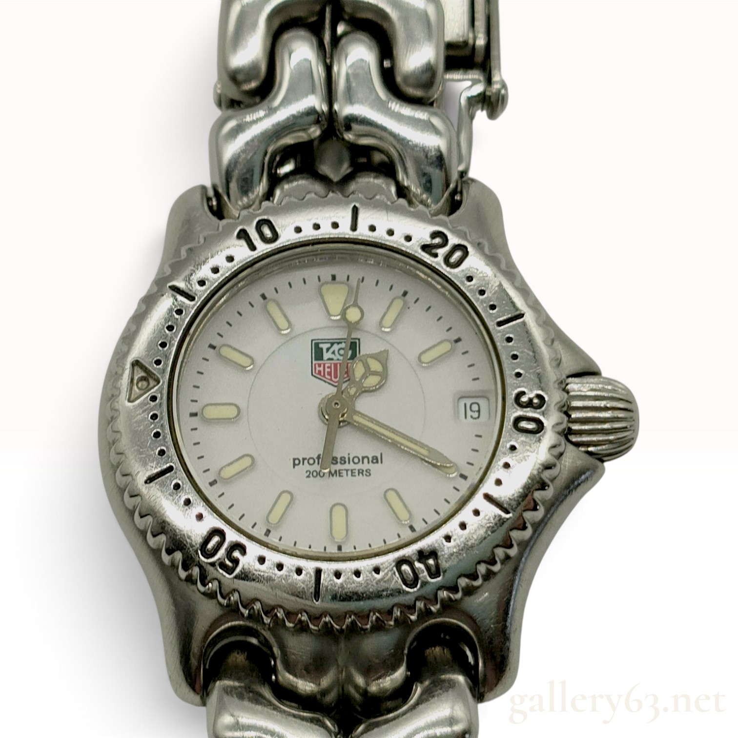 Vintage TAG Heuer S/el Professional 200 Meters White Dial Stainless Steel Ladies Wristwatch