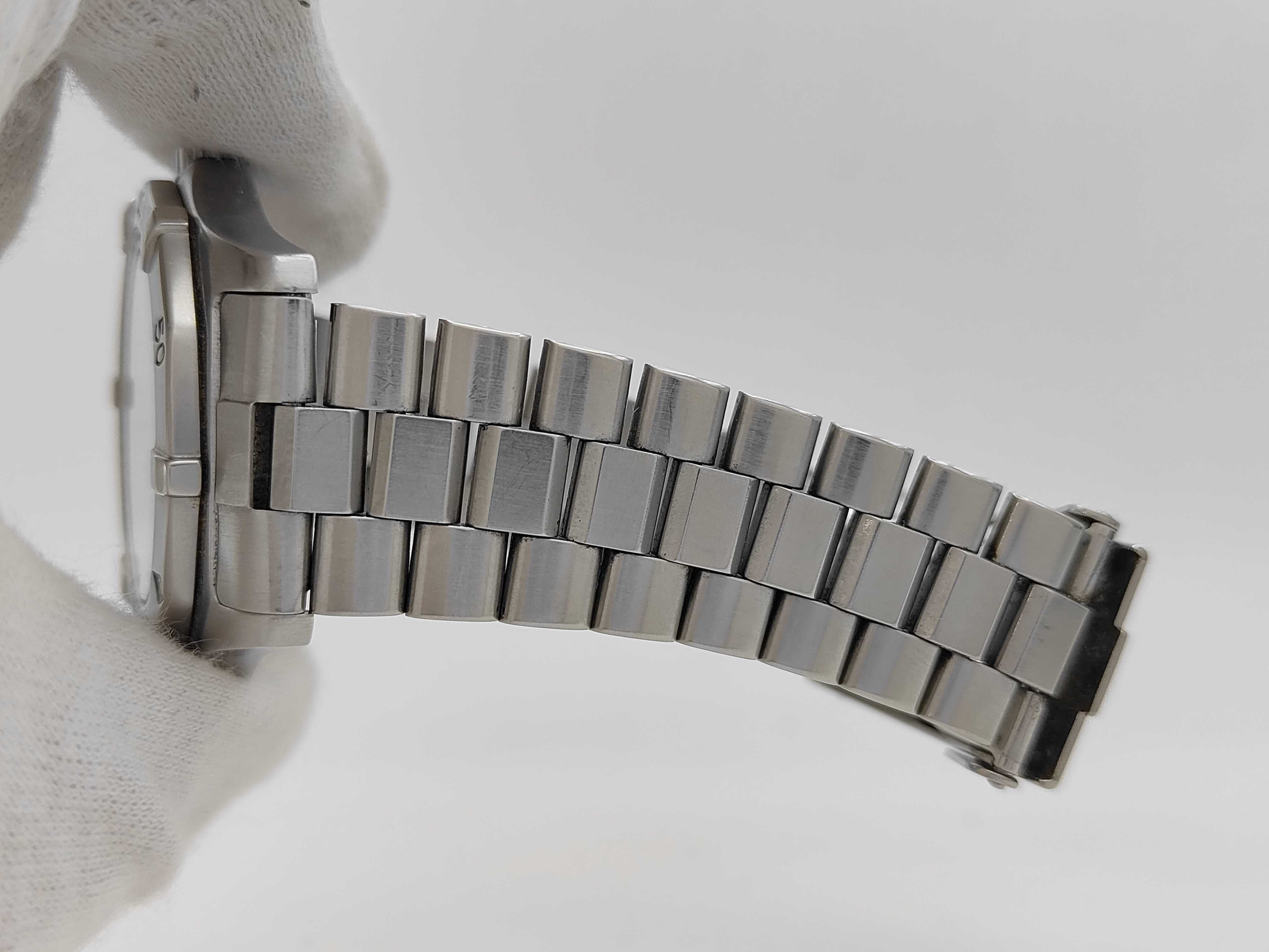 TAG Heuer Professional 2000 Stainless Steel Wristwatch with Box and Papers