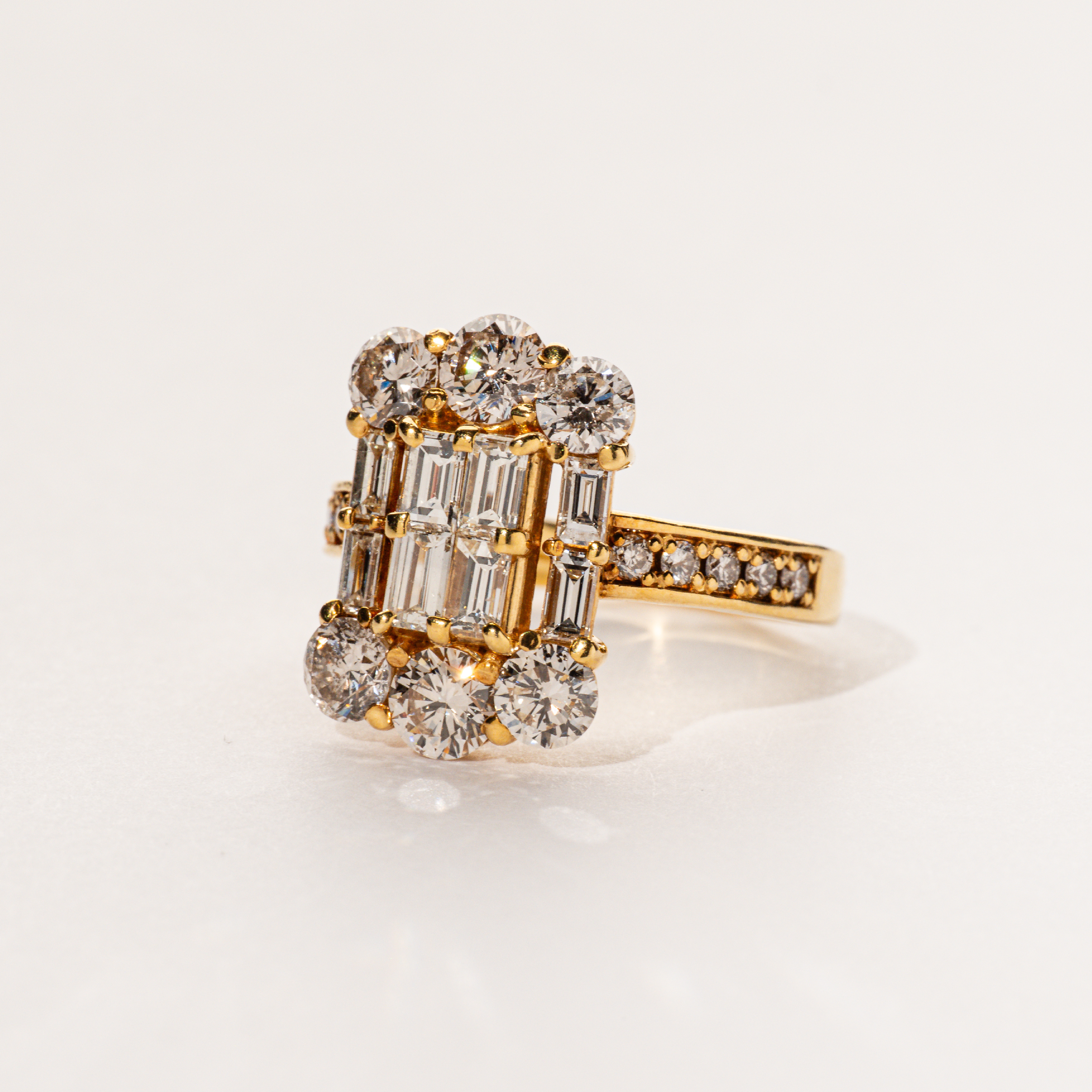 2.00ctw Natural Diamond and 18K Yellow Gold Cluster Cocktail Ring