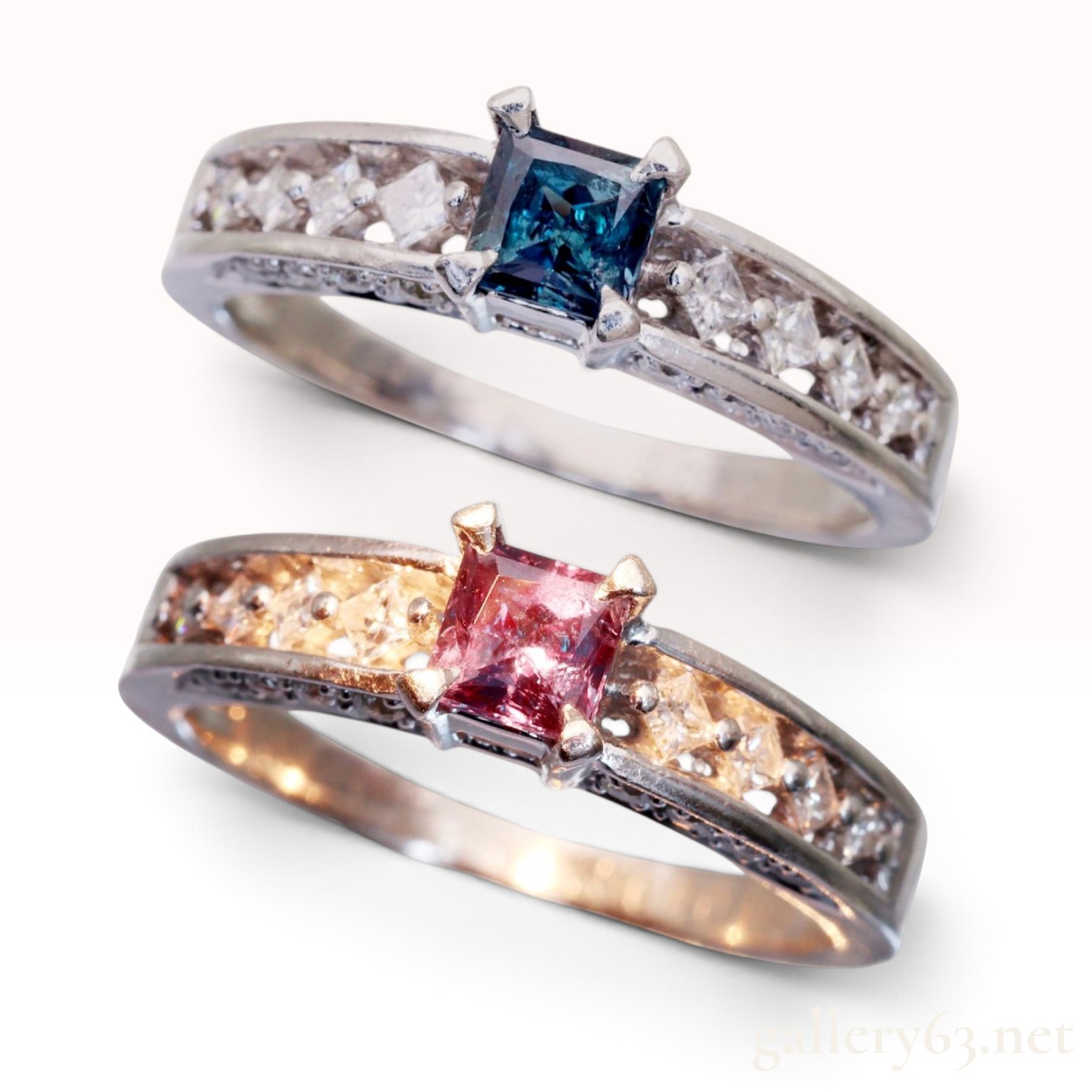 Pt900 Platinum 0.406ct Natural Color Change Alexandrite and 0.30ctw Natural Diamond Ring