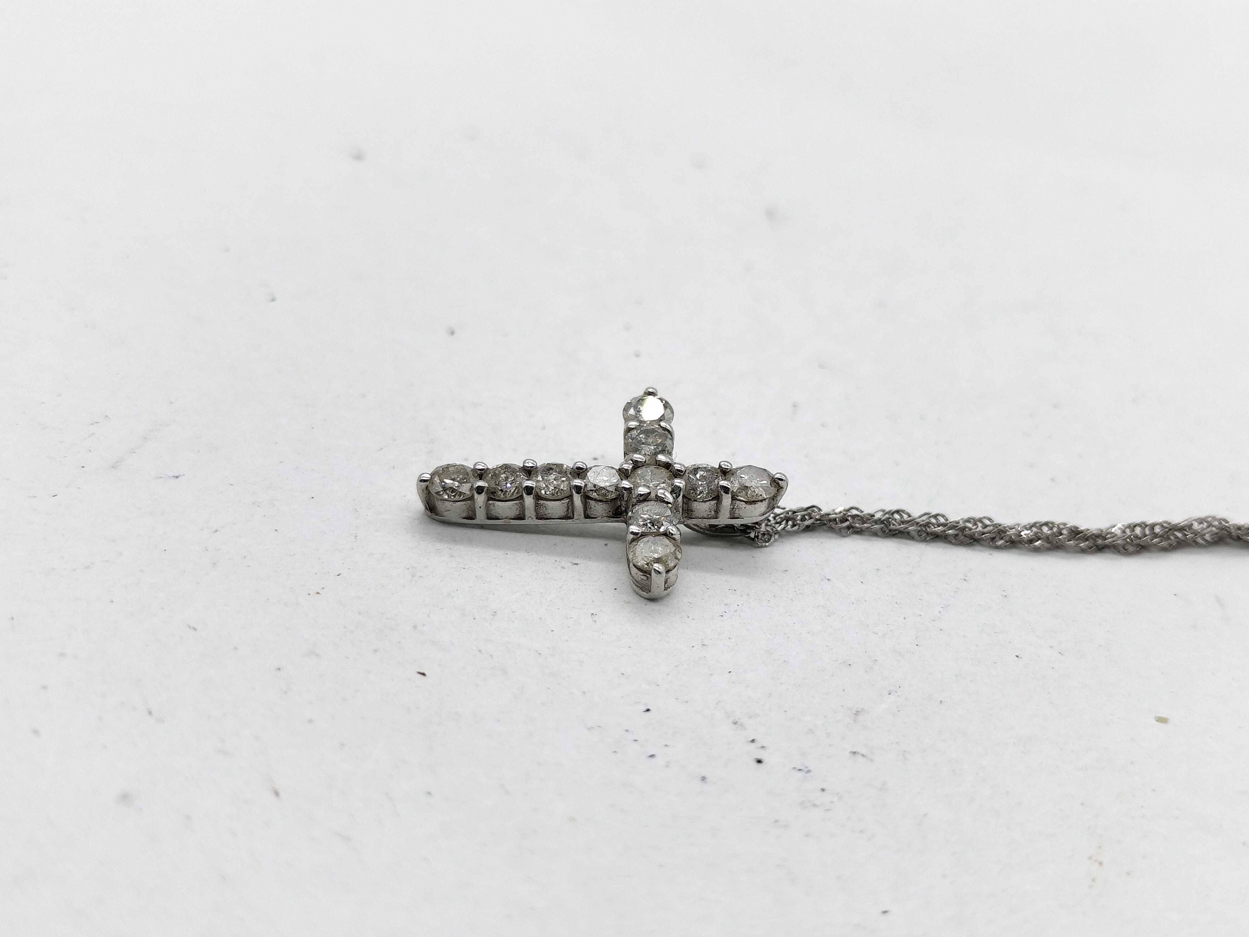 Platinum and 0.50ctw Natural Diamond Cross Pendant Necklace