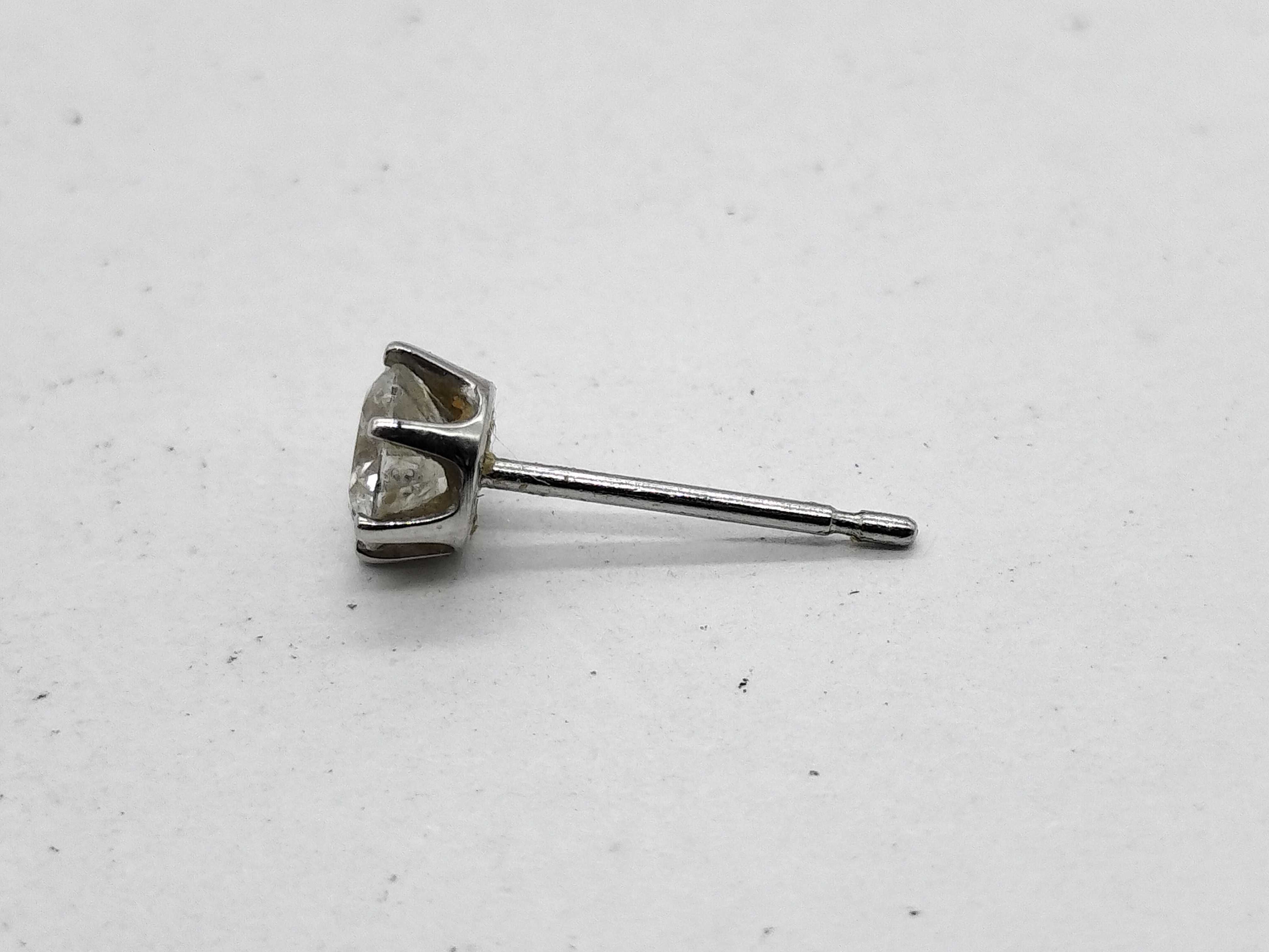 Platinum and 0.60ctw Natural Diamond Six-Prong Stud Earrings