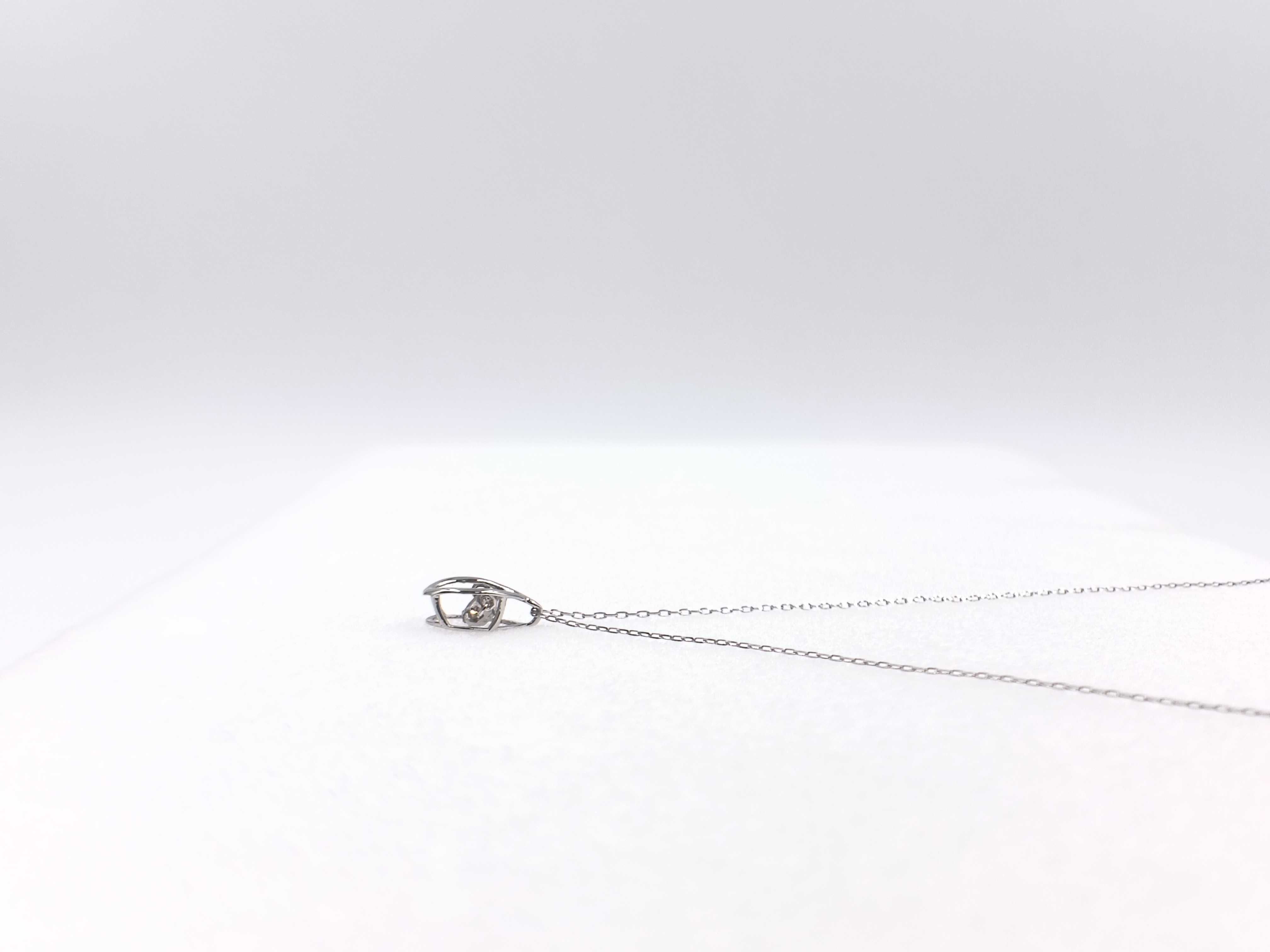 Pt900 and 0.20ct Natural Diamond Teardrop Dancing Stone Pendant Necklace