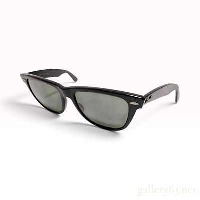 Vintage Ray-Ban Wayfarer II Black Acetate Sunglasses. A pair of vintage Ray-Ban Wayfarer II 