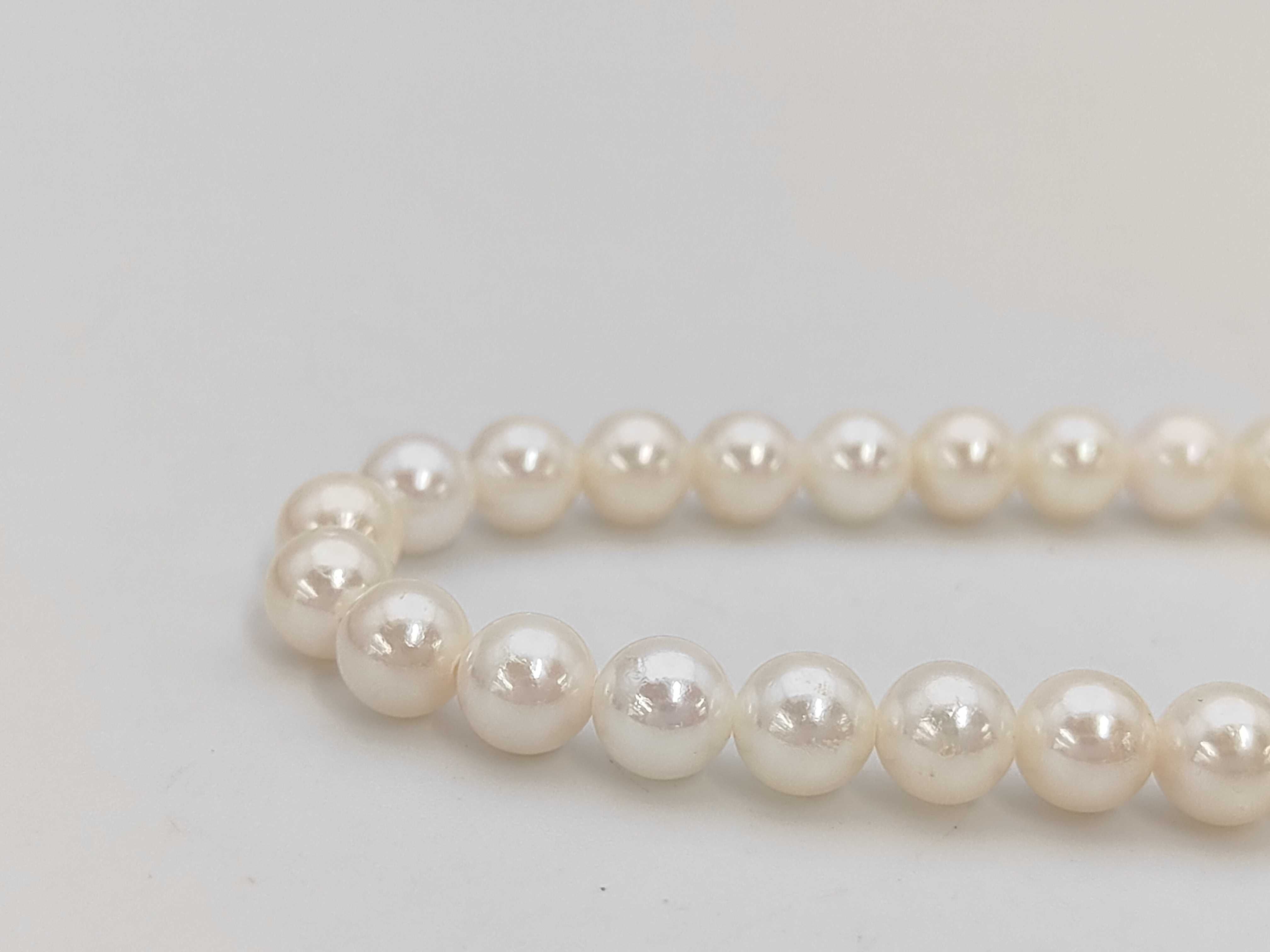 Silver and White Cultured Pearl Single Strand Necklace 35cm