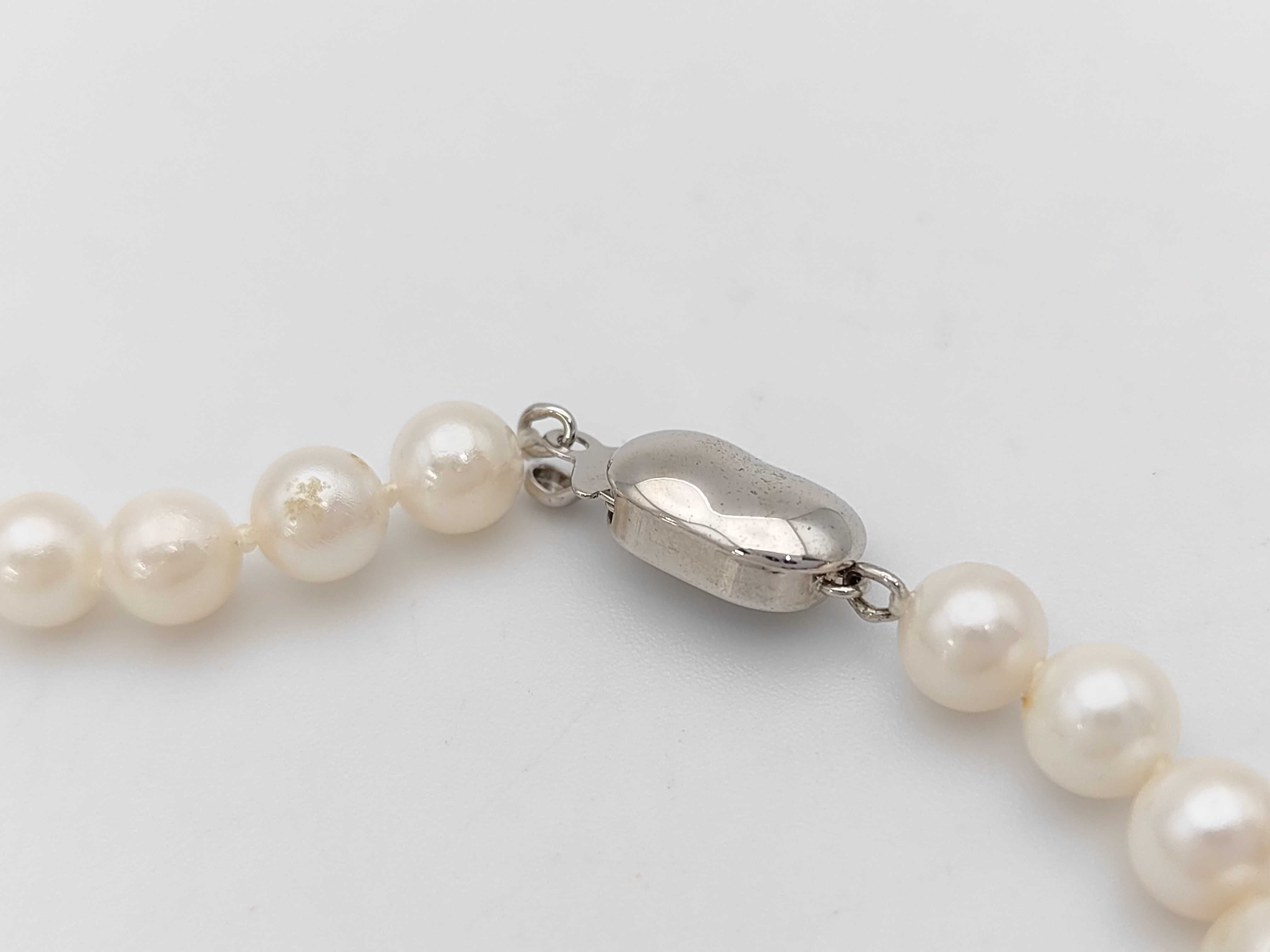 Silver and White Cultured Pearl Single Strand Necklace 35cm