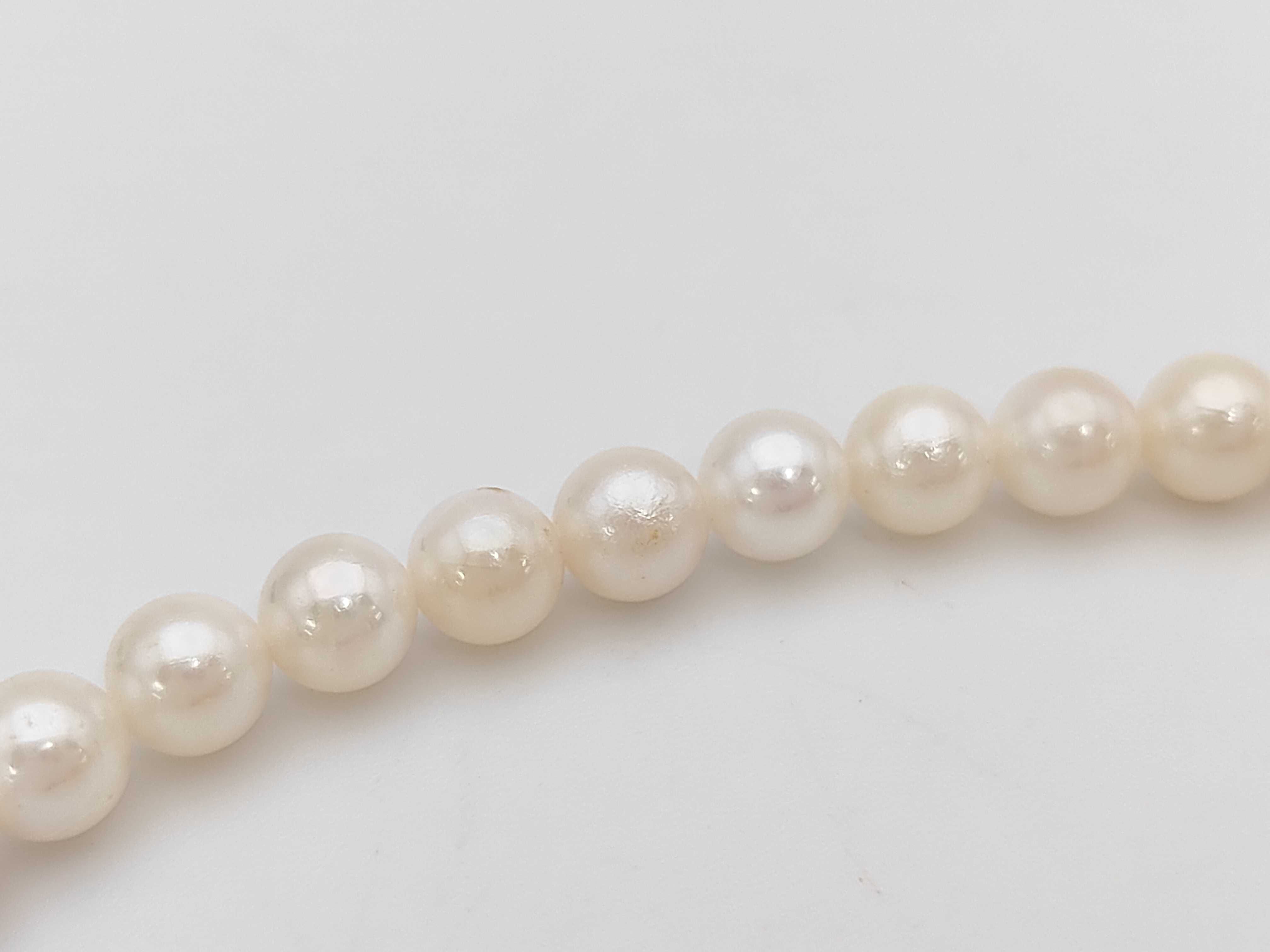 Silver and White Cultured Pearl Single Strand Necklace 35cm