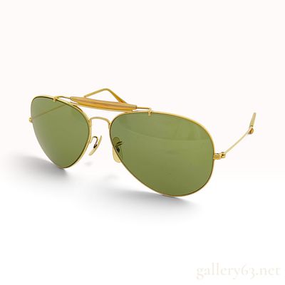 Vintage Bausch & Lomb Ray-Ban Outdoorsman Gold Tone Aviator Sunglasses. This is a pair of Bausch 