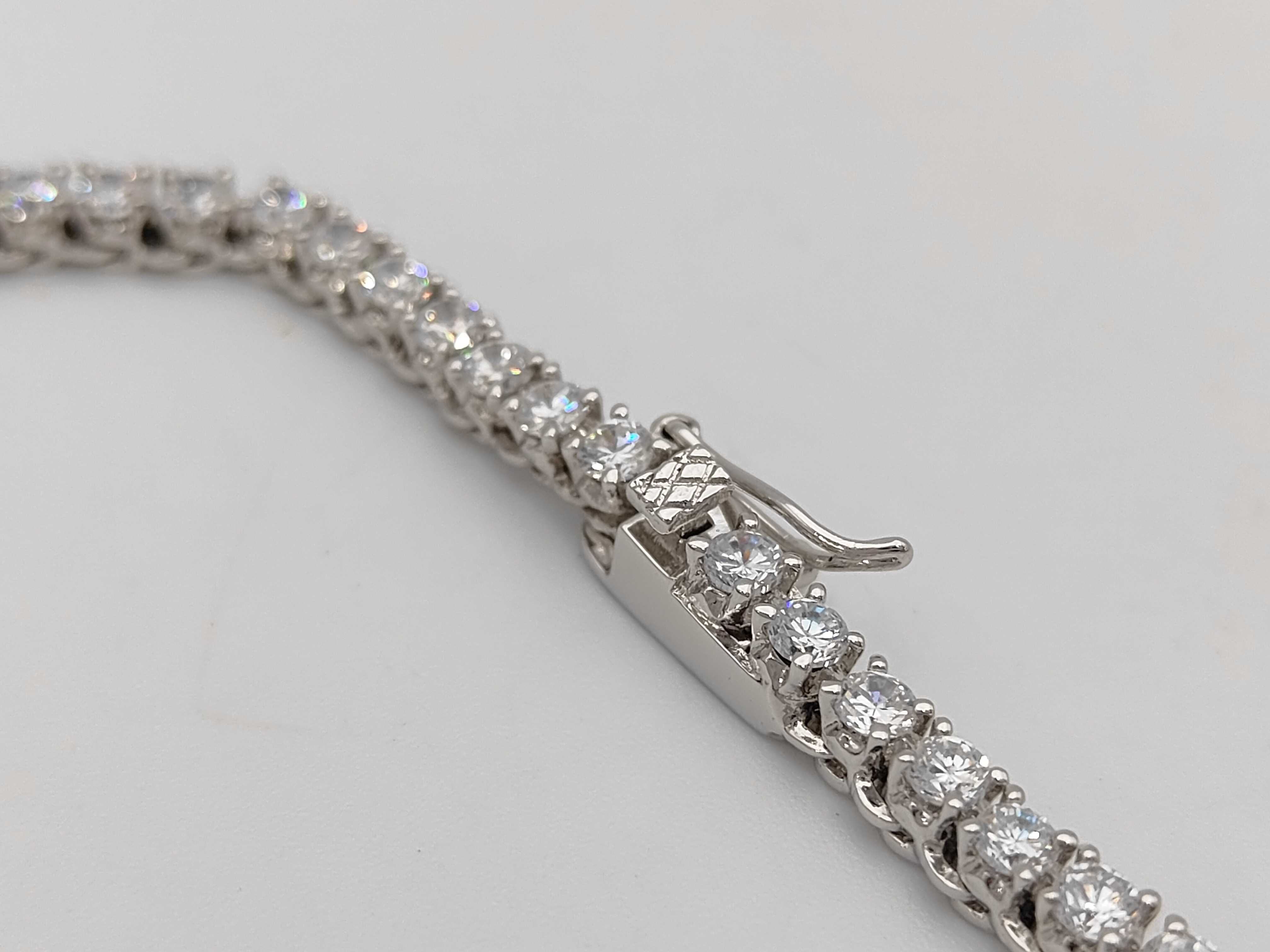 Sterling Silver Round Brilliant Cut Stone Graduated Tennis Necklace and Bracelet Suite