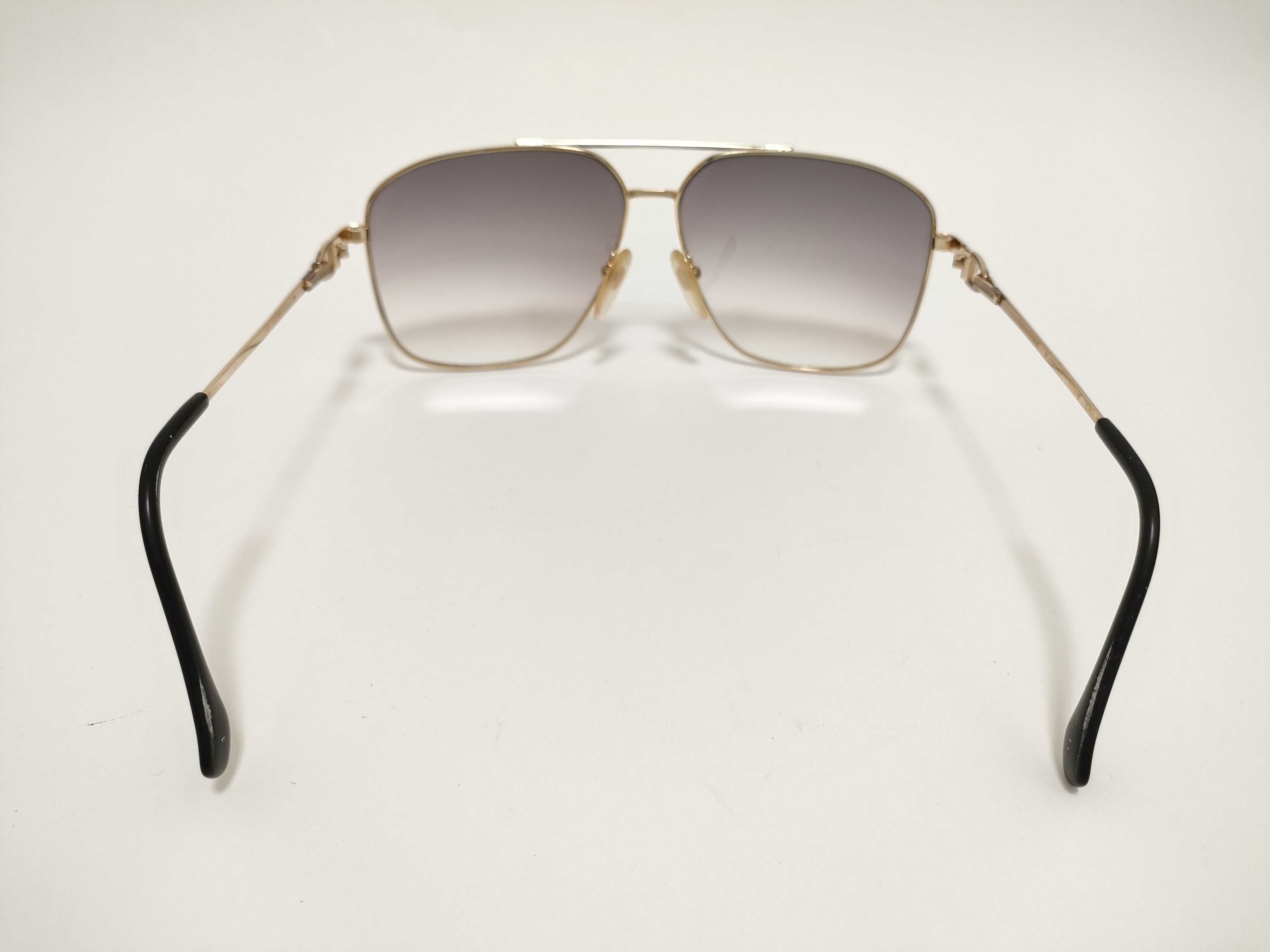 Vintage Yves Saint Laurent 31-2101 Gold-Toned Metal Aviator Sunglasses