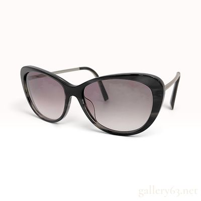 Jil Sander Marbled Grey Cat Eye Acetate and Metal Sunglasses with Cleaning Cloth. This Jil 