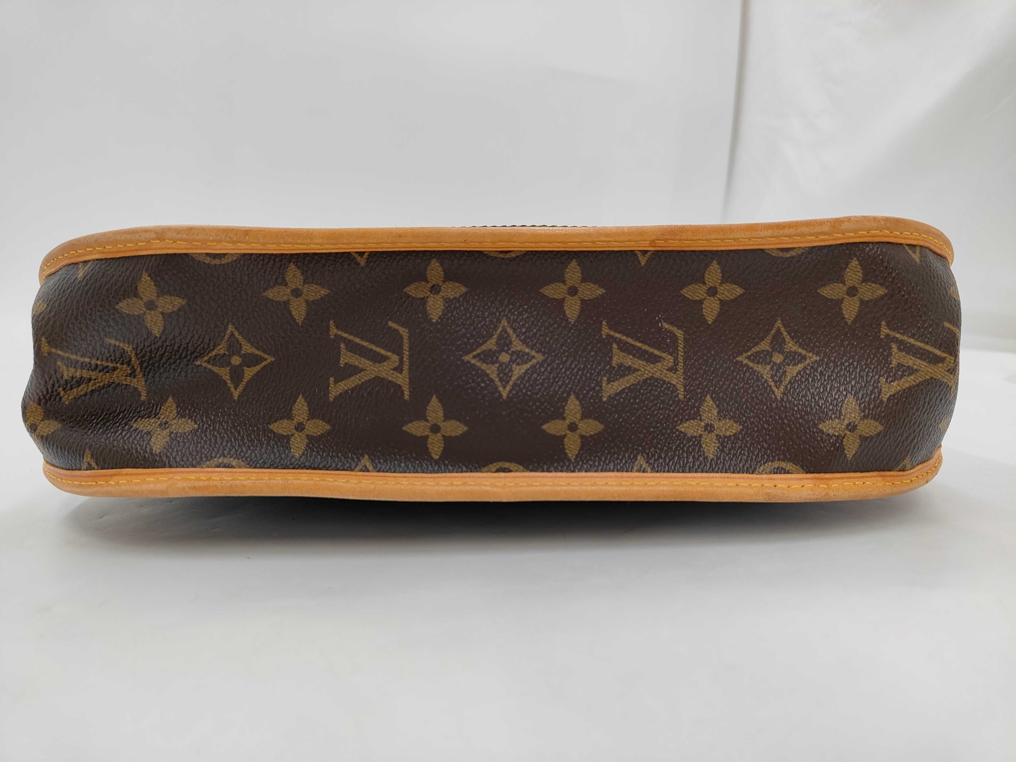 Vintage Louis Vuitton Perforated Monogram Musette Vert Canvas Crossbody Bag