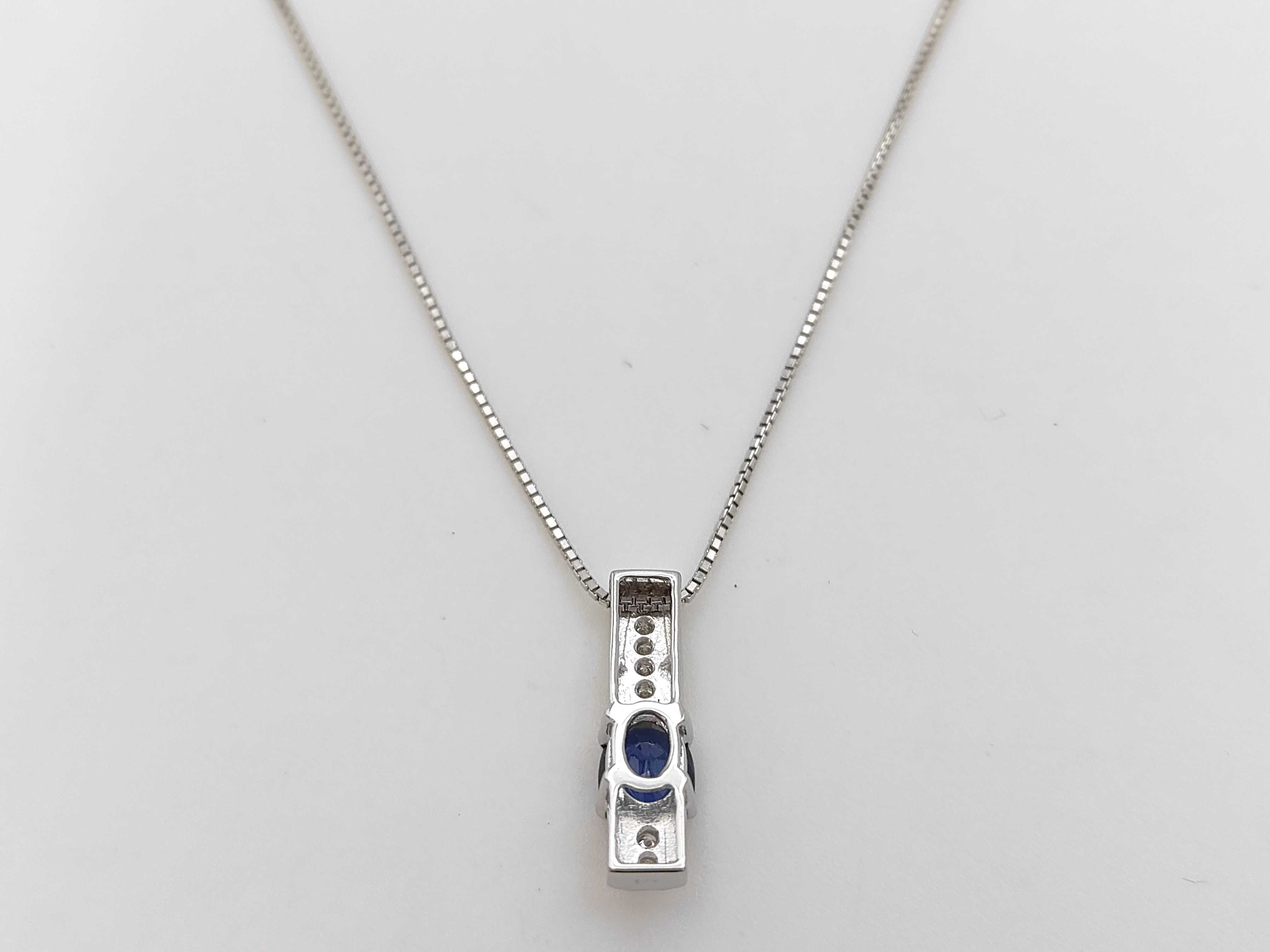 18 Karat White Gold Natural Blue Sapphire and Diamond Pendant Necklace