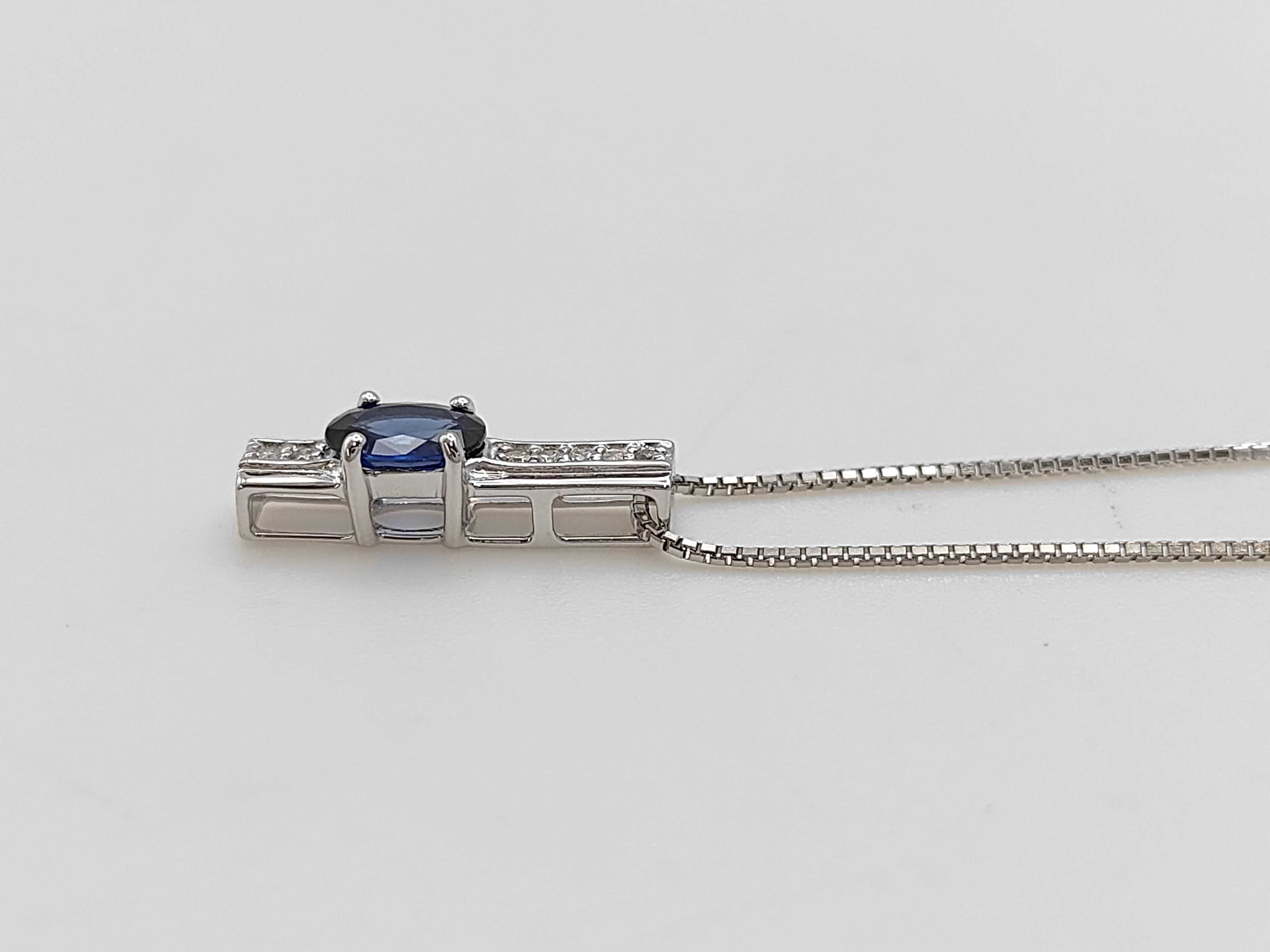 18 Karat White Gold Natural Blue Sapphire and Diamond Pendant Necklace