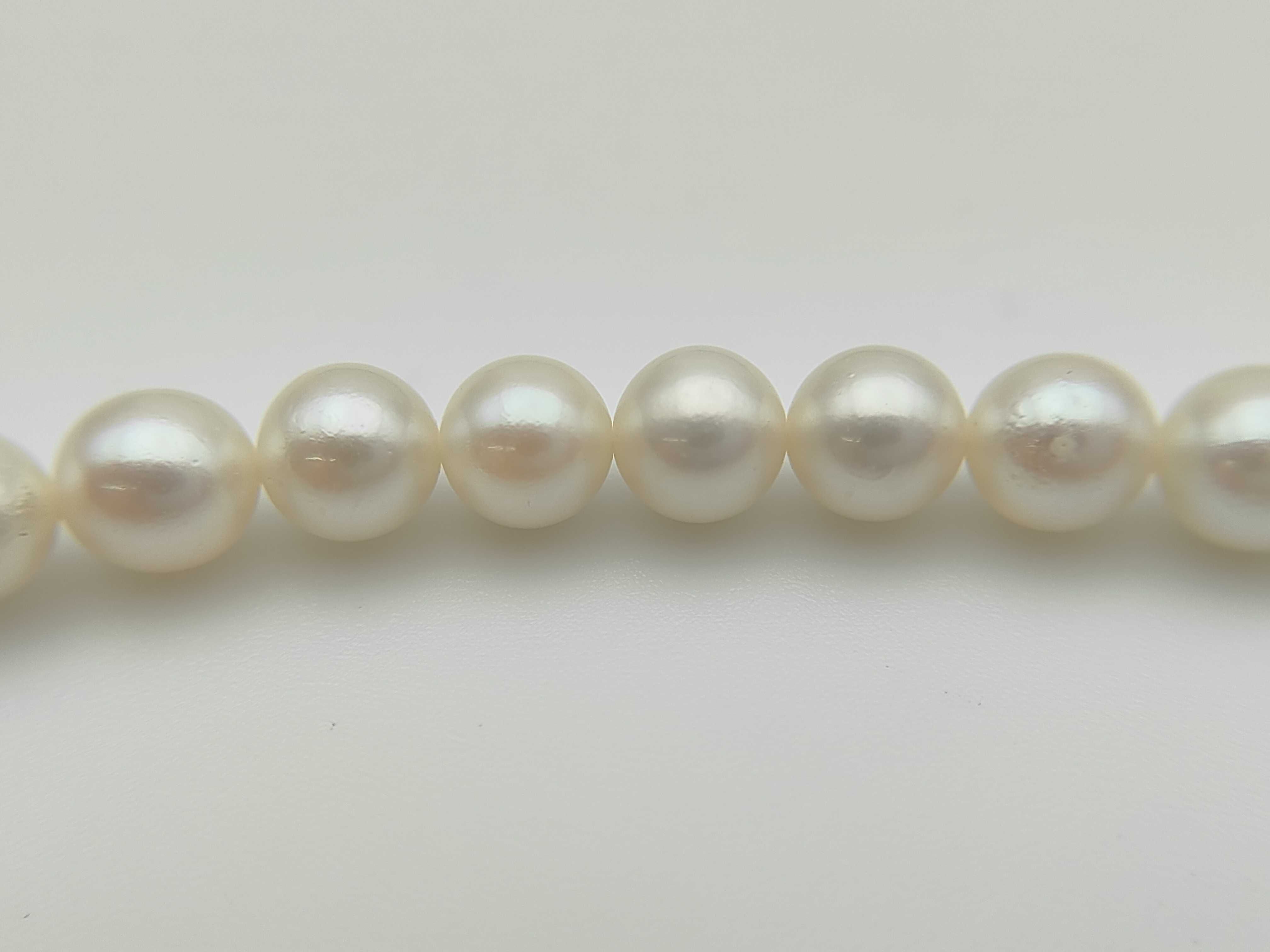 White 5.5mm-6.0mm Cultured Pearl and Silver Necklace 43 cm
