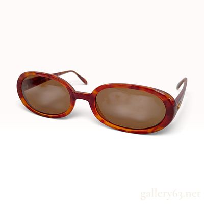 Guess GU 795 SUN Tortoiseshell Acetate Oval Sunglasses with Case. These Guess oval sunglasses 