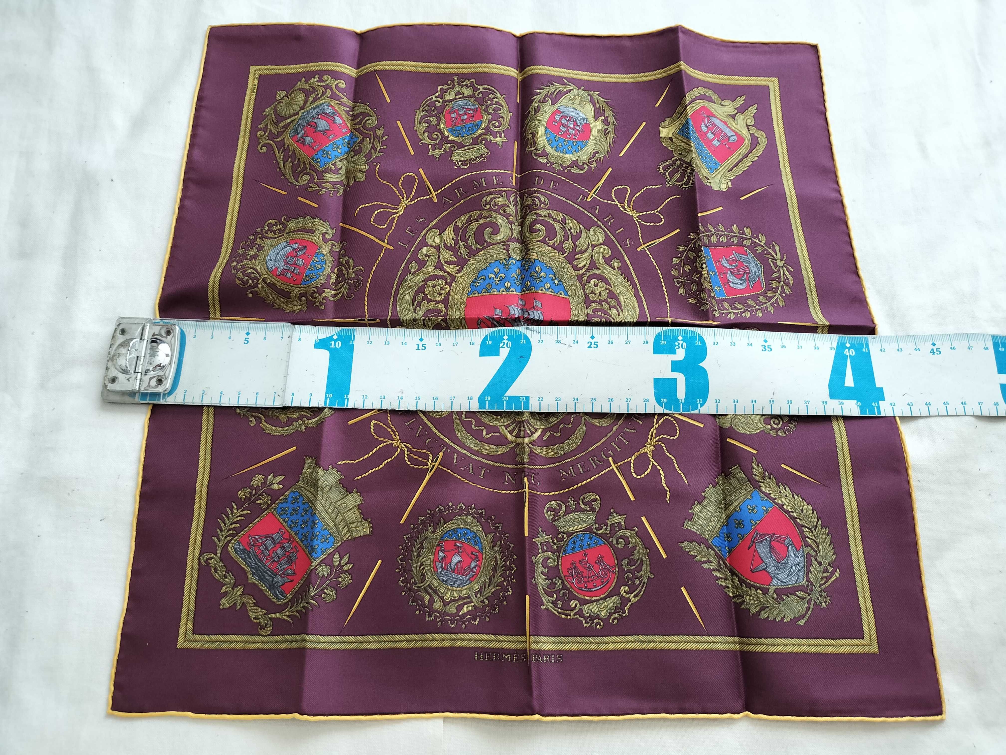 Vintage Hermes Les Armes de Paris Plum Silk Carre 45