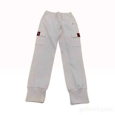 Gucci Off-White Cotton Sequined Cargo Joggers Size 10. This pair of Gucci children's cargo 