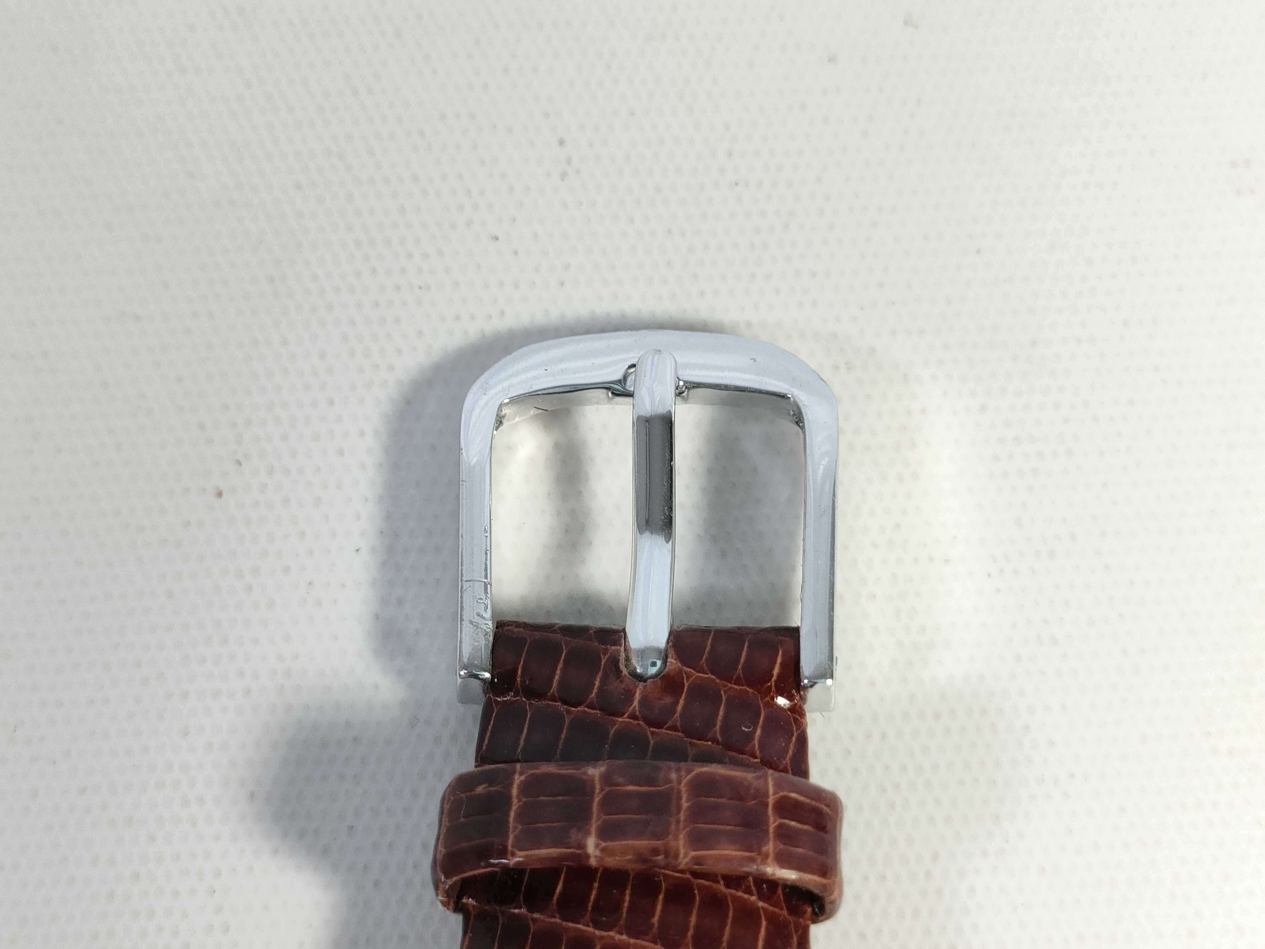 Fendi Orologi 210L Stainless Steel Date Wristwatch With Brown Leather Strap 25.8mm