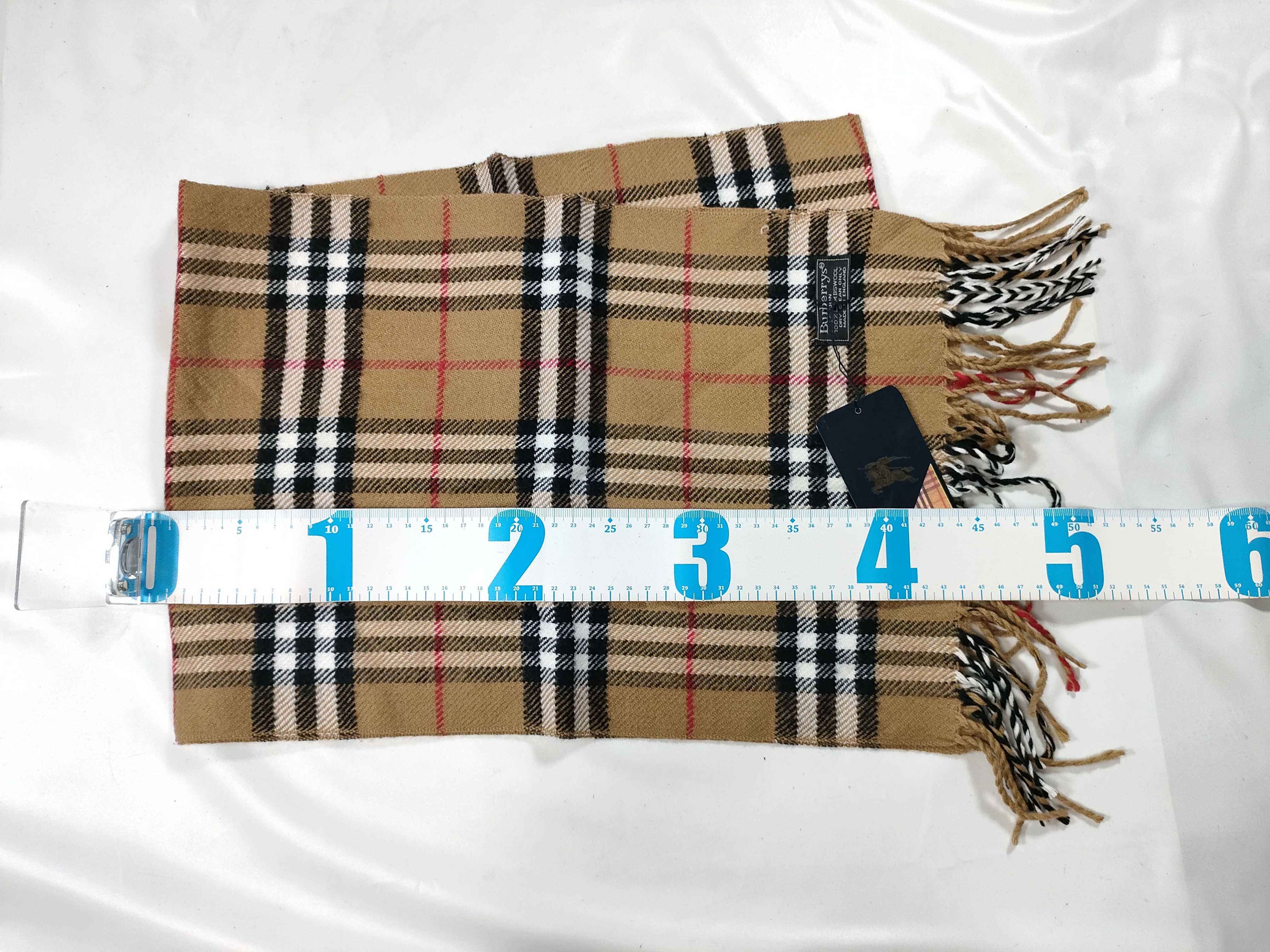 NWT Vintage Burberrys Nova Check Tan Lambswool Scarf with Tag