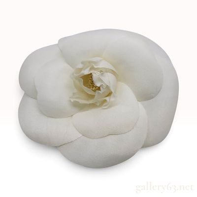 Vintage Chanel Camellia White Fabric Brooch with Box. This Chanel camellia brooch is crafted 