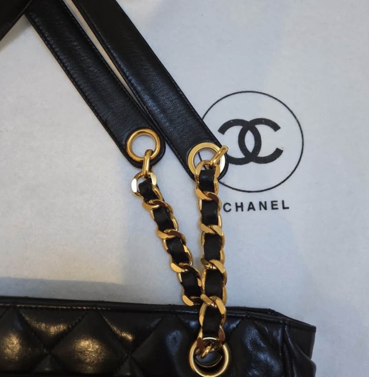 CHANEL VINTAGE QUILTED LAMBSKIN CHAIN SHOULDER TOTE, BLACK / GOLD