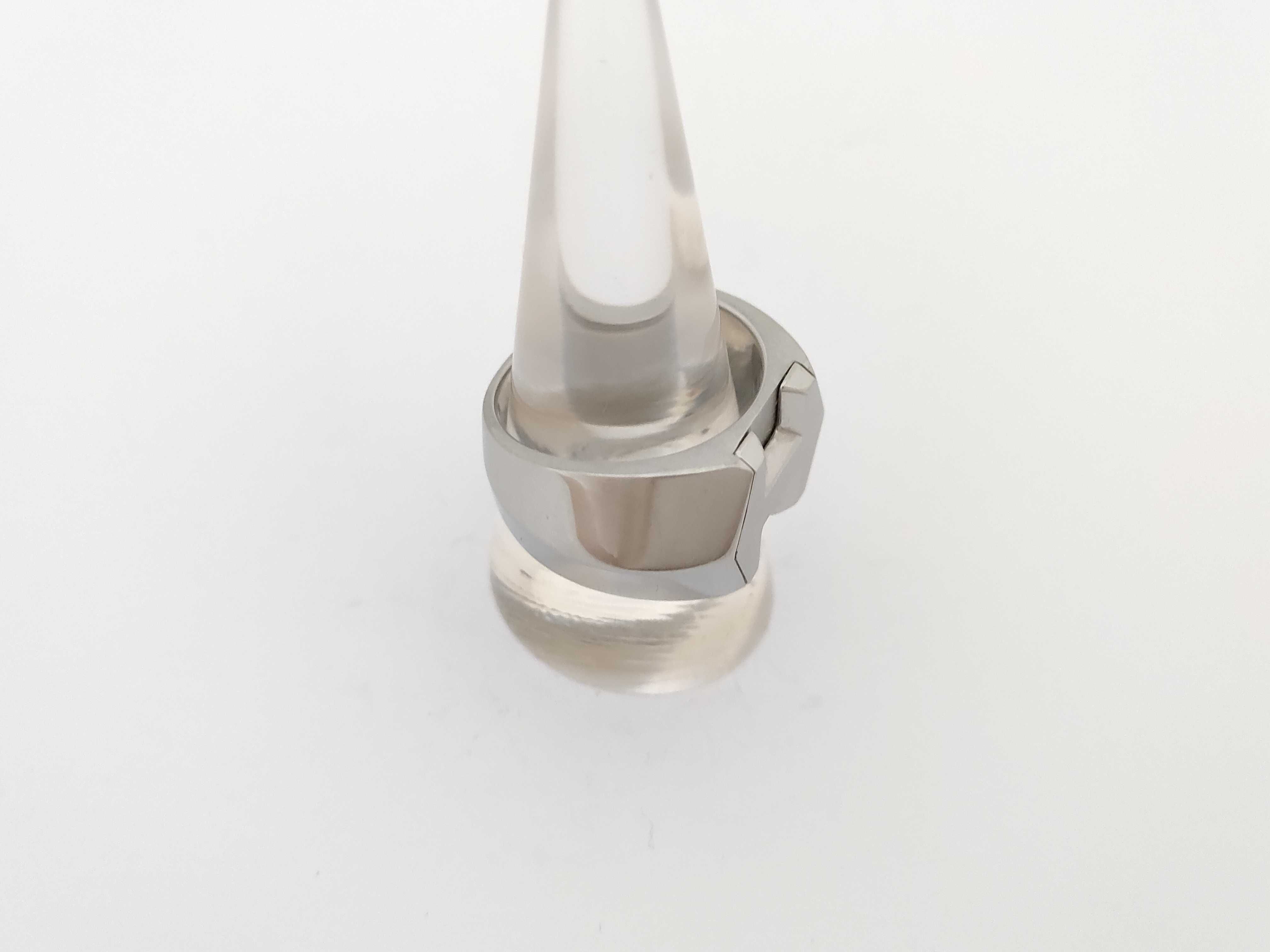 Hermes H Logo Band Ring size 9