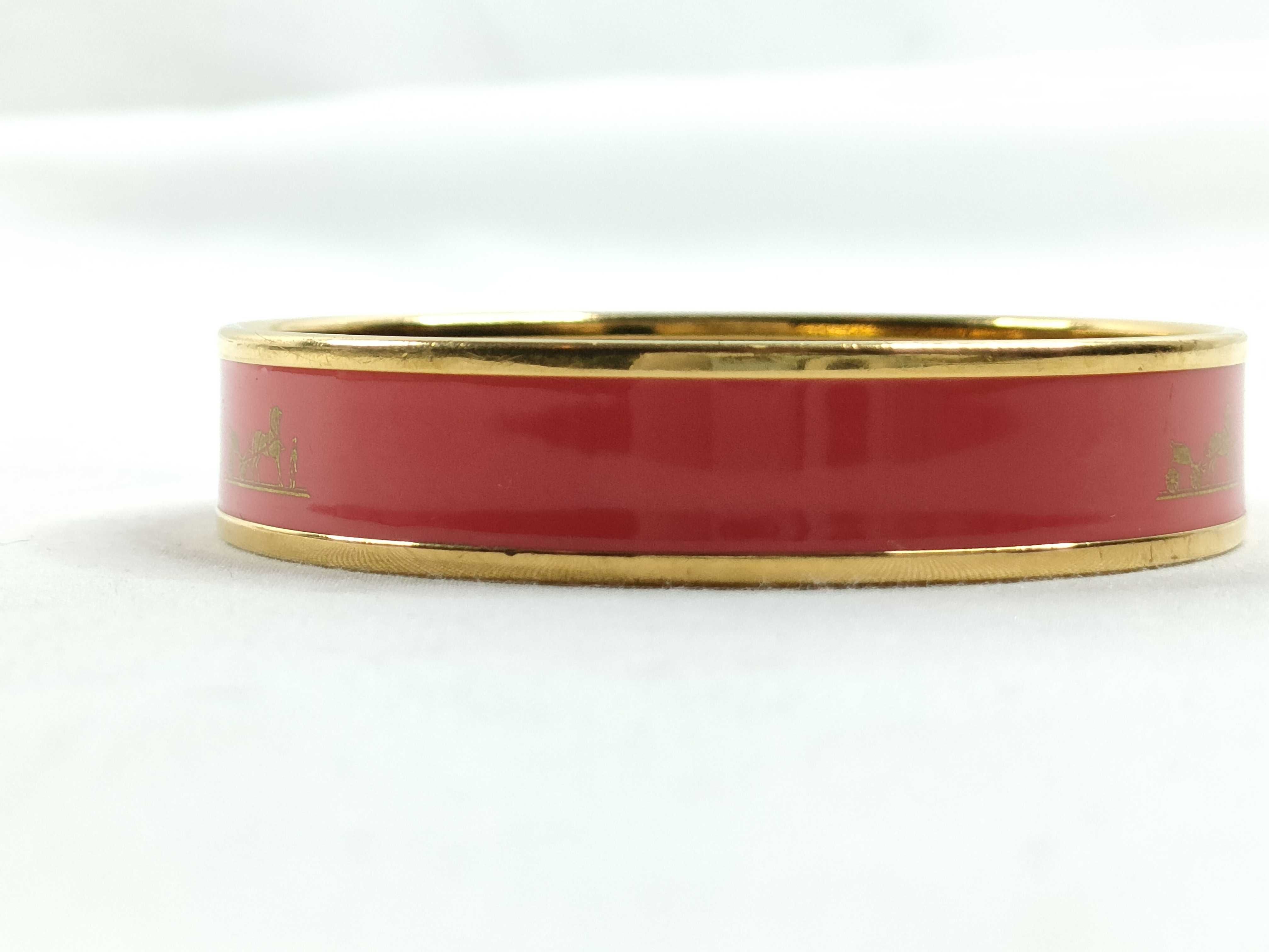 Hermes Caleche Red Enamel and Gold-Plated Narrow Bangle Bracelet