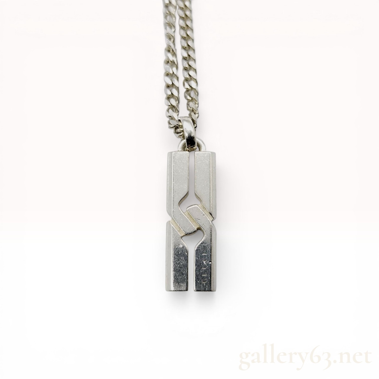 Gucci Sterling Silver Knot Infinity Pendant Necklace